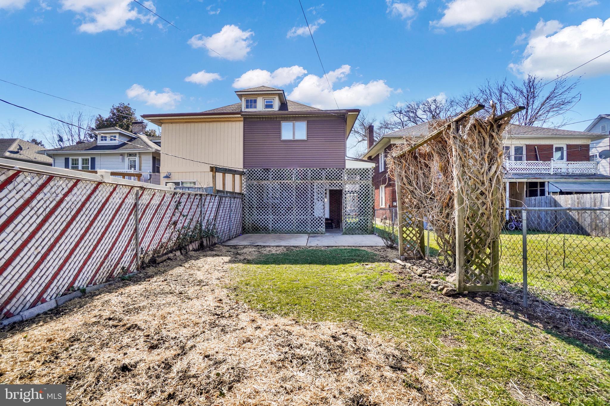 OLD EAST YORK - Residential