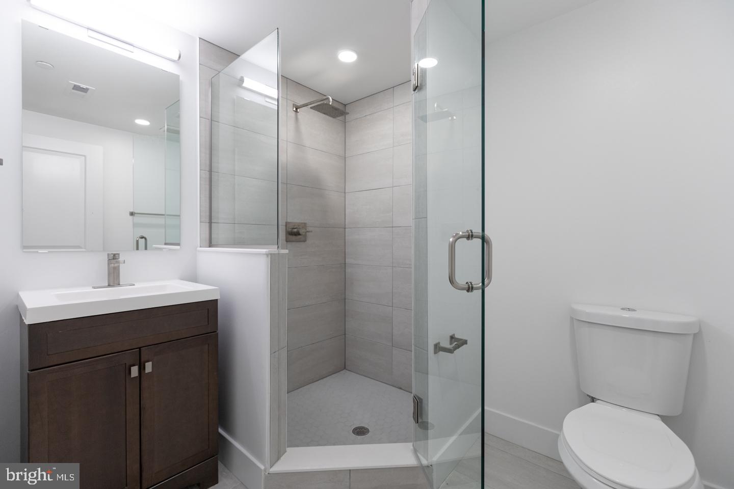 KENSINGTON - Residential Lease