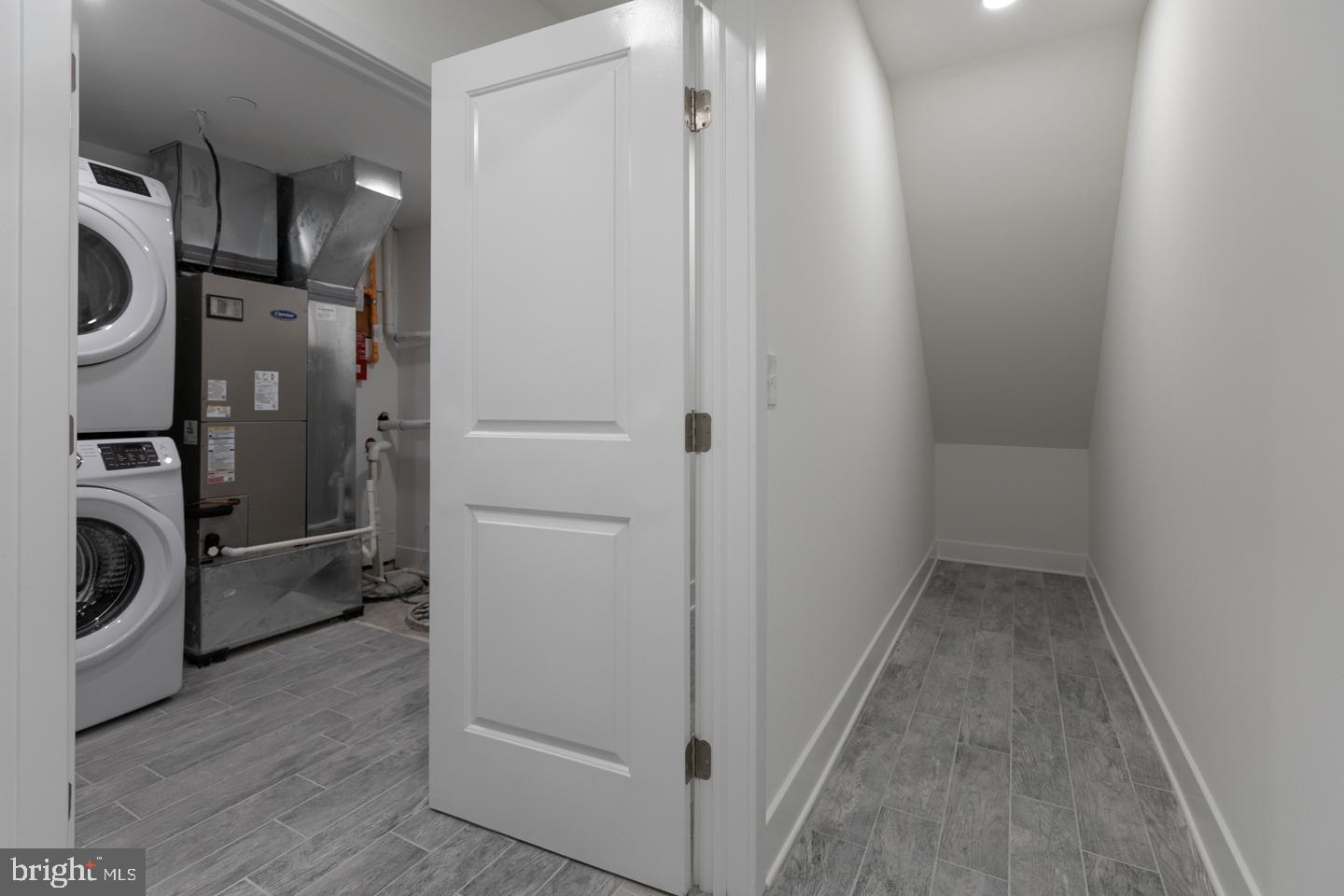 KENSINGTON - Residential Lease