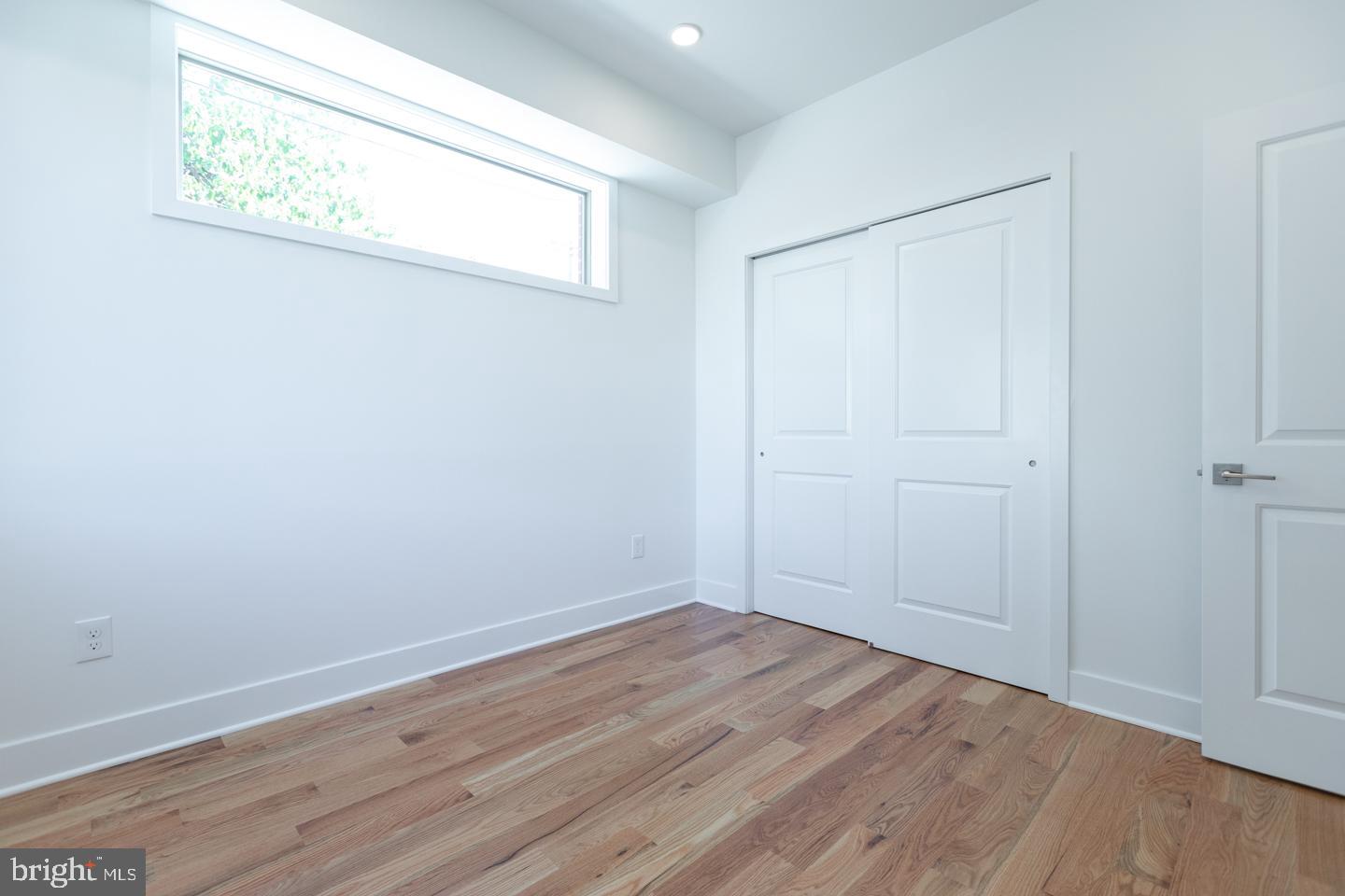 KENSINGTON - Residential Lease