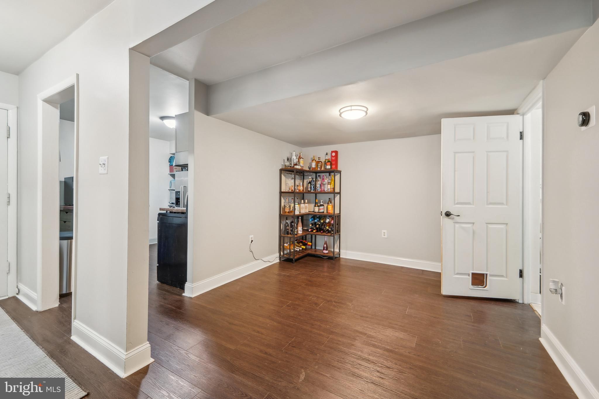 VILLAGE OF WILDE LAKE - Residential