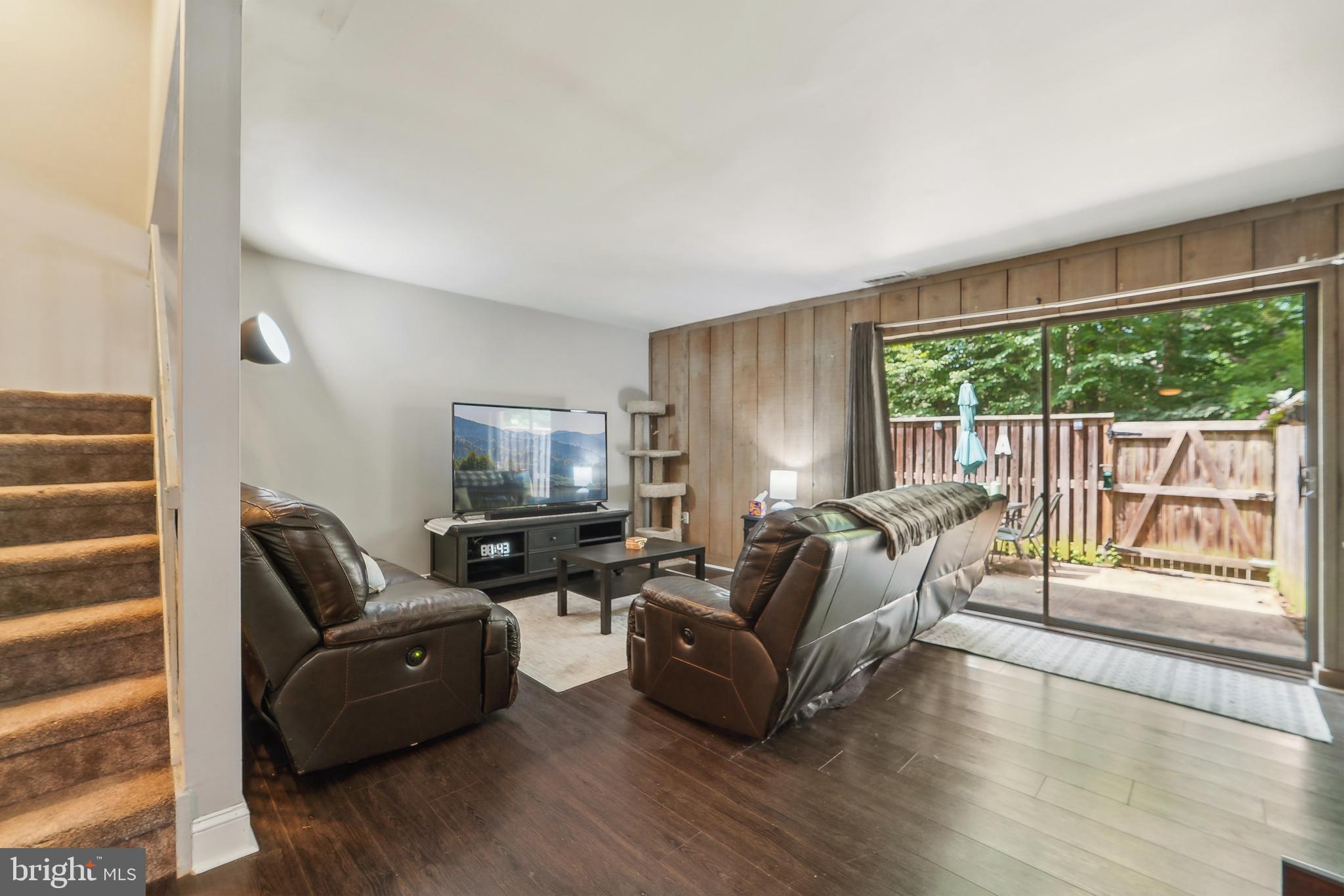 VILLAGE OF WILDE LAKE - Residential