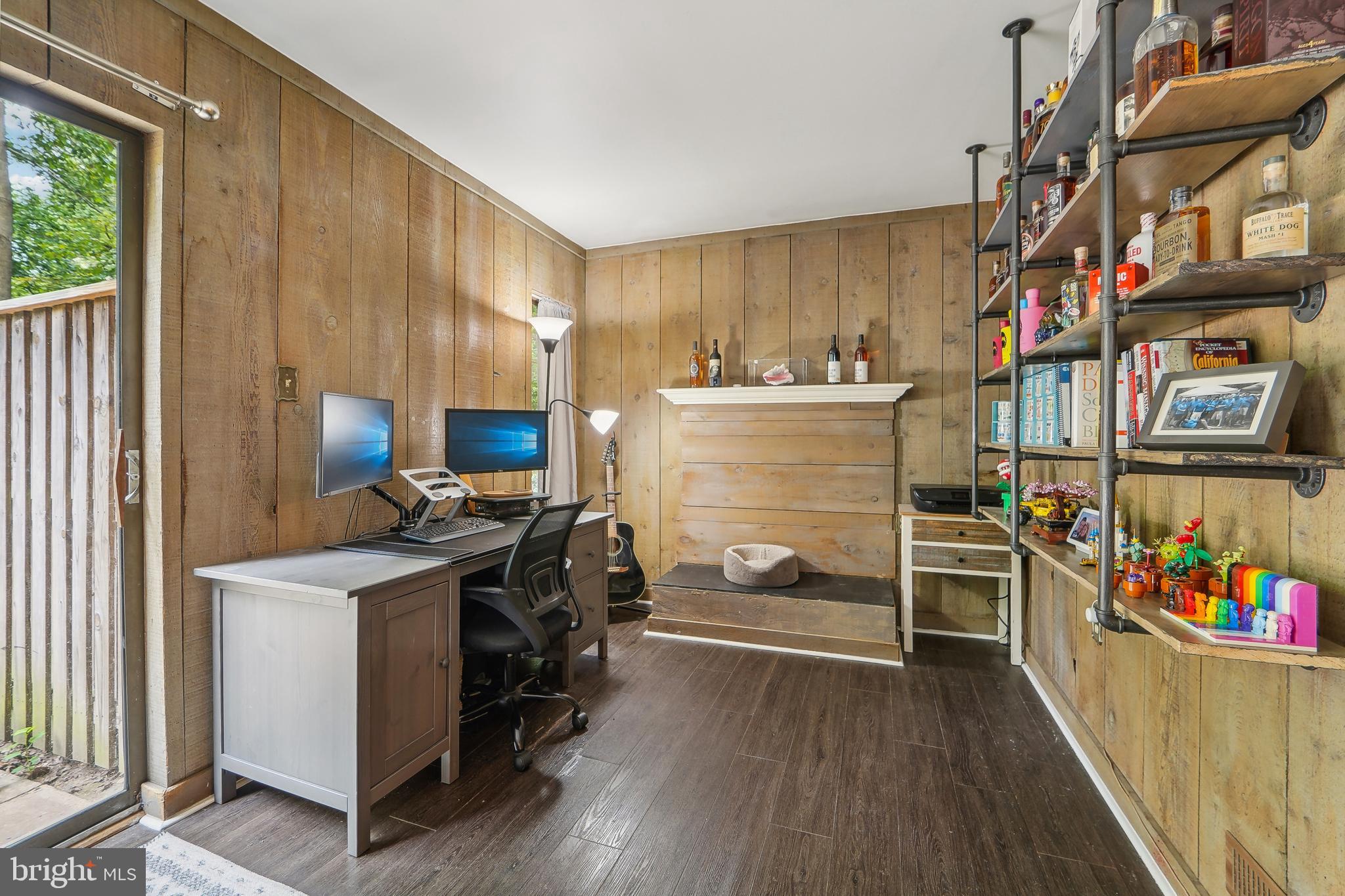 VILLAGE OF WILDE LAKE - Residential