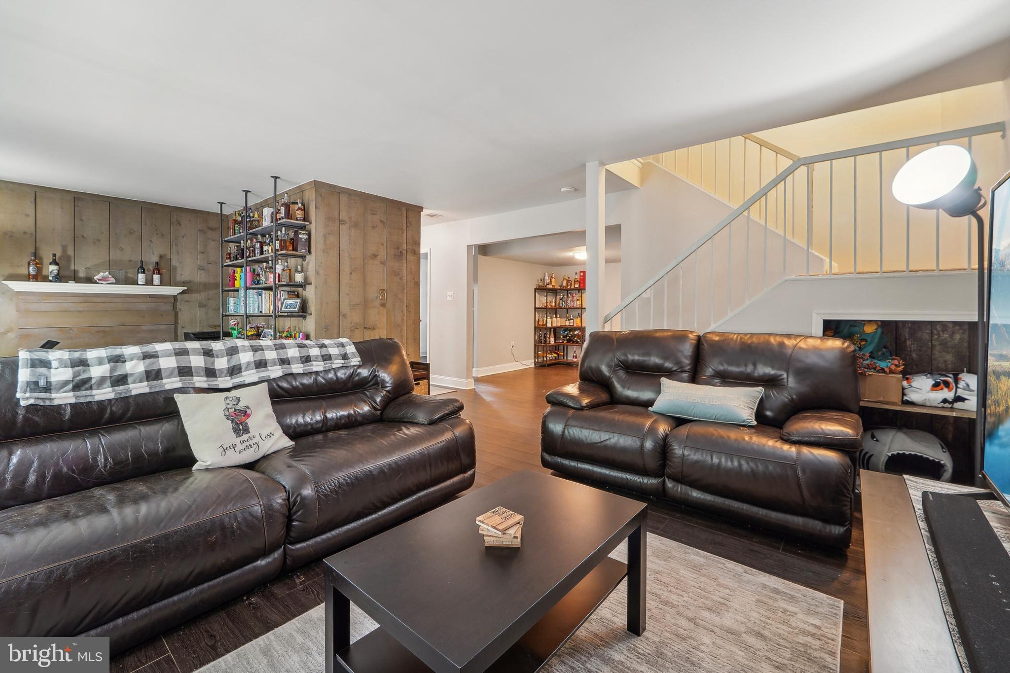 VILLAGE OF WILDE LAKE - Residential