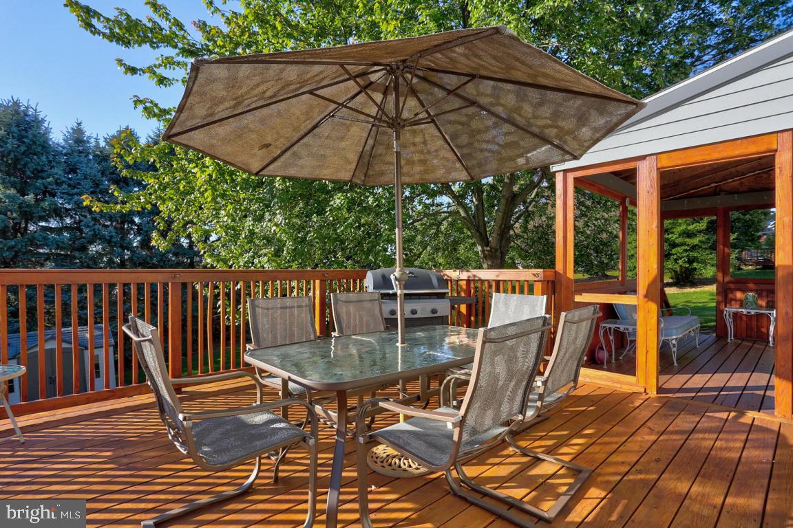 HEMPFIELD GREEN - Residential