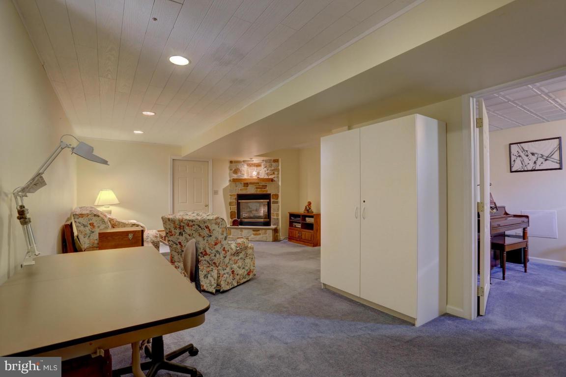 HEMPFIELD GREEN - Residential