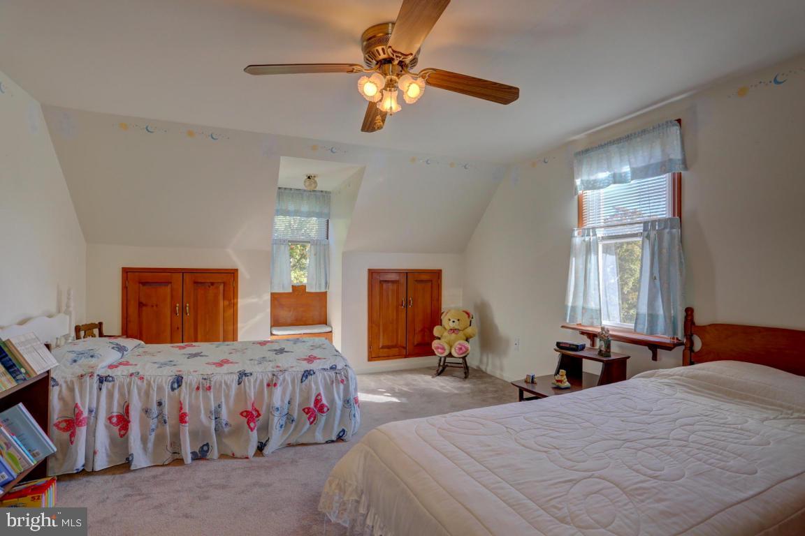HEMPFIELD GREEN - Residential