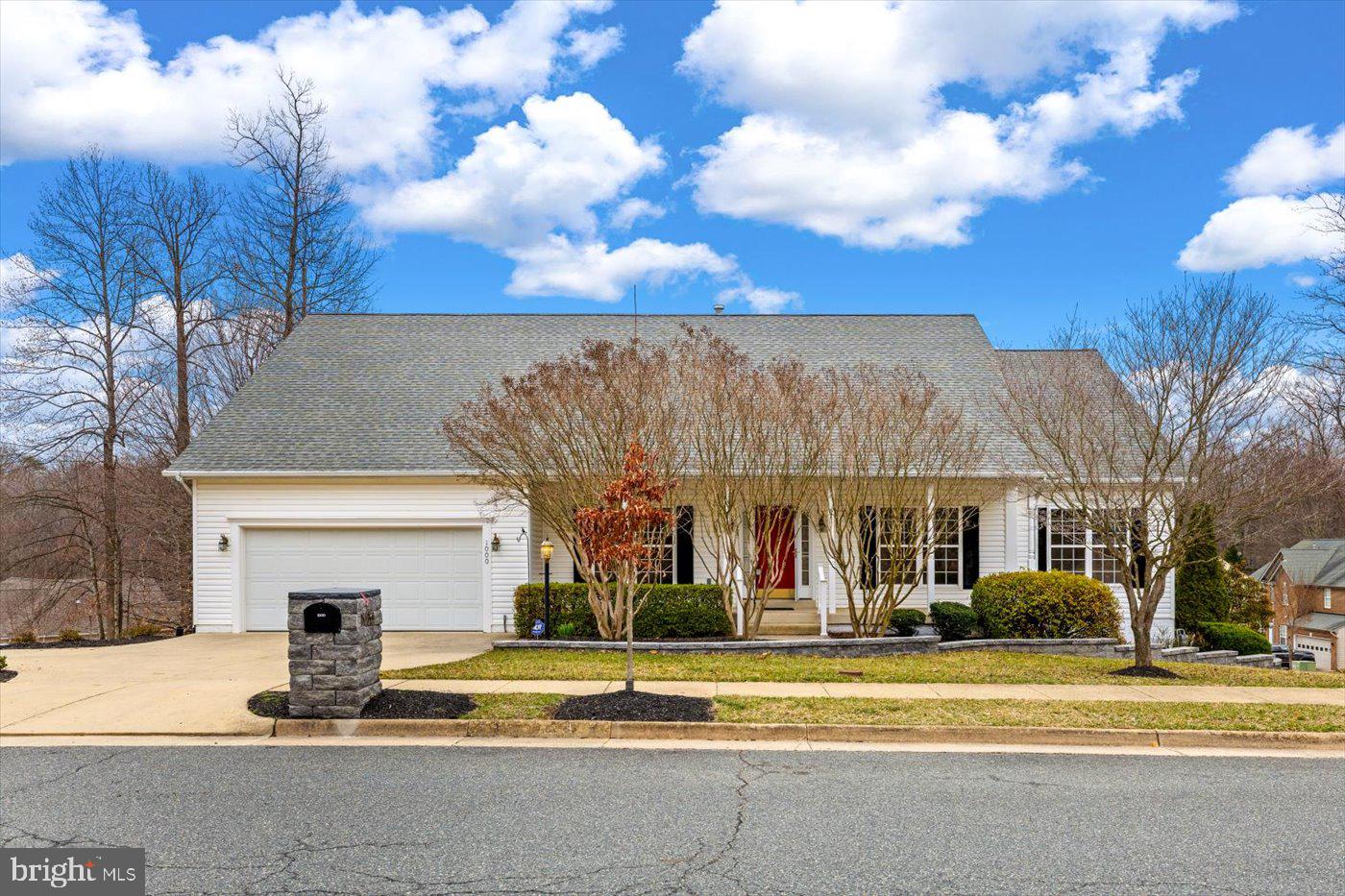 1000 BLACK OAK COURT