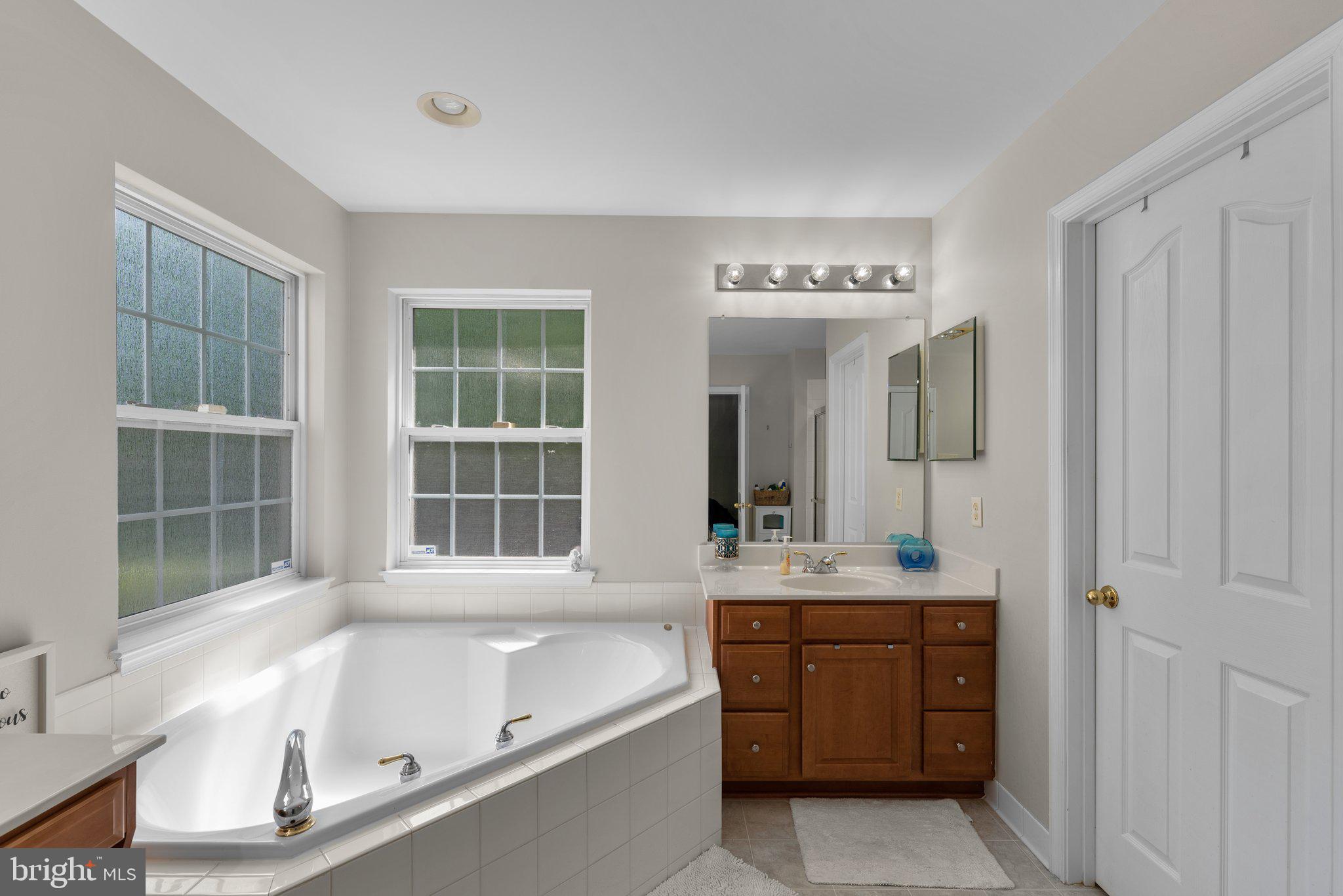 WESLEY WOODS - Residential