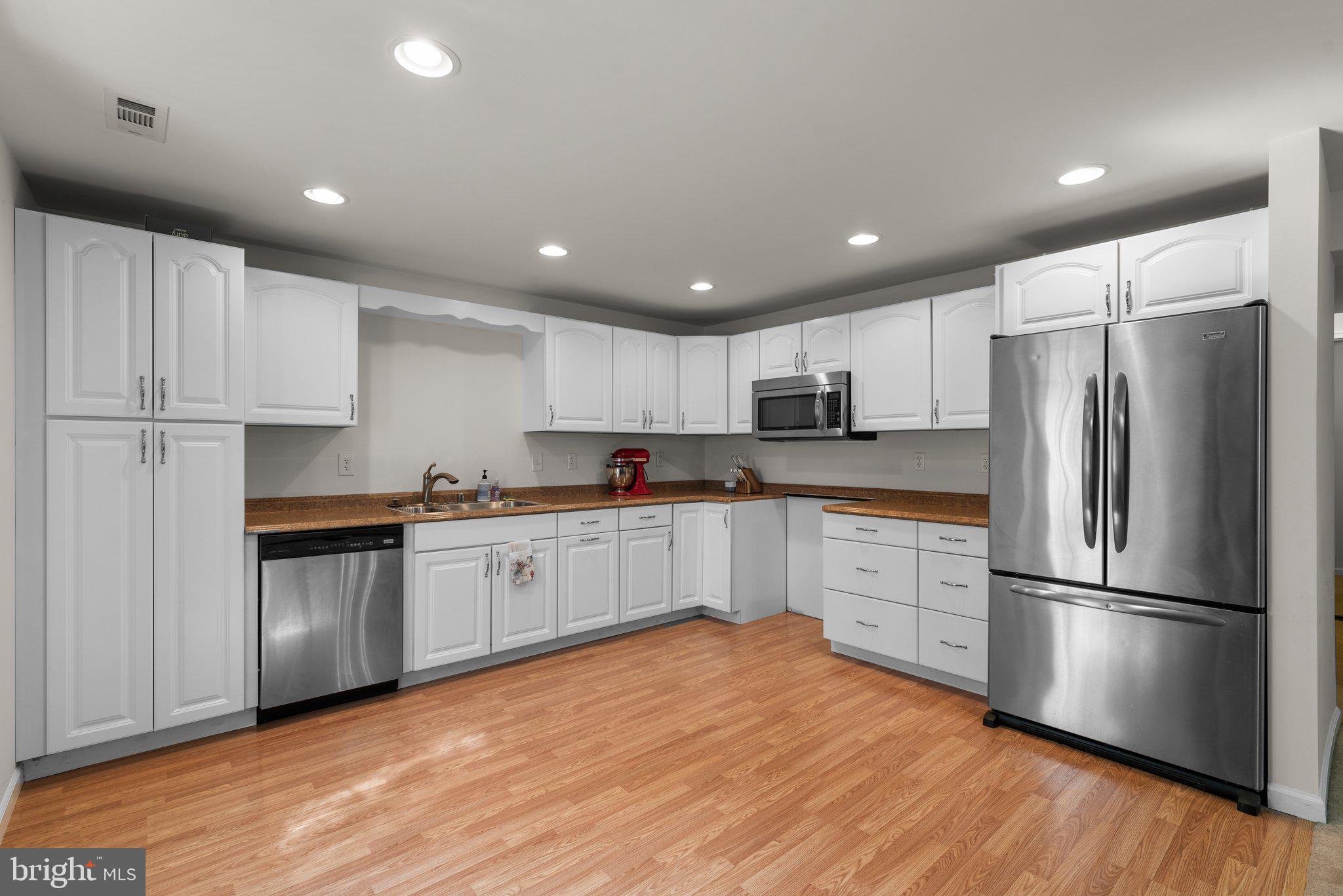 WESLEY WOODS - Residential