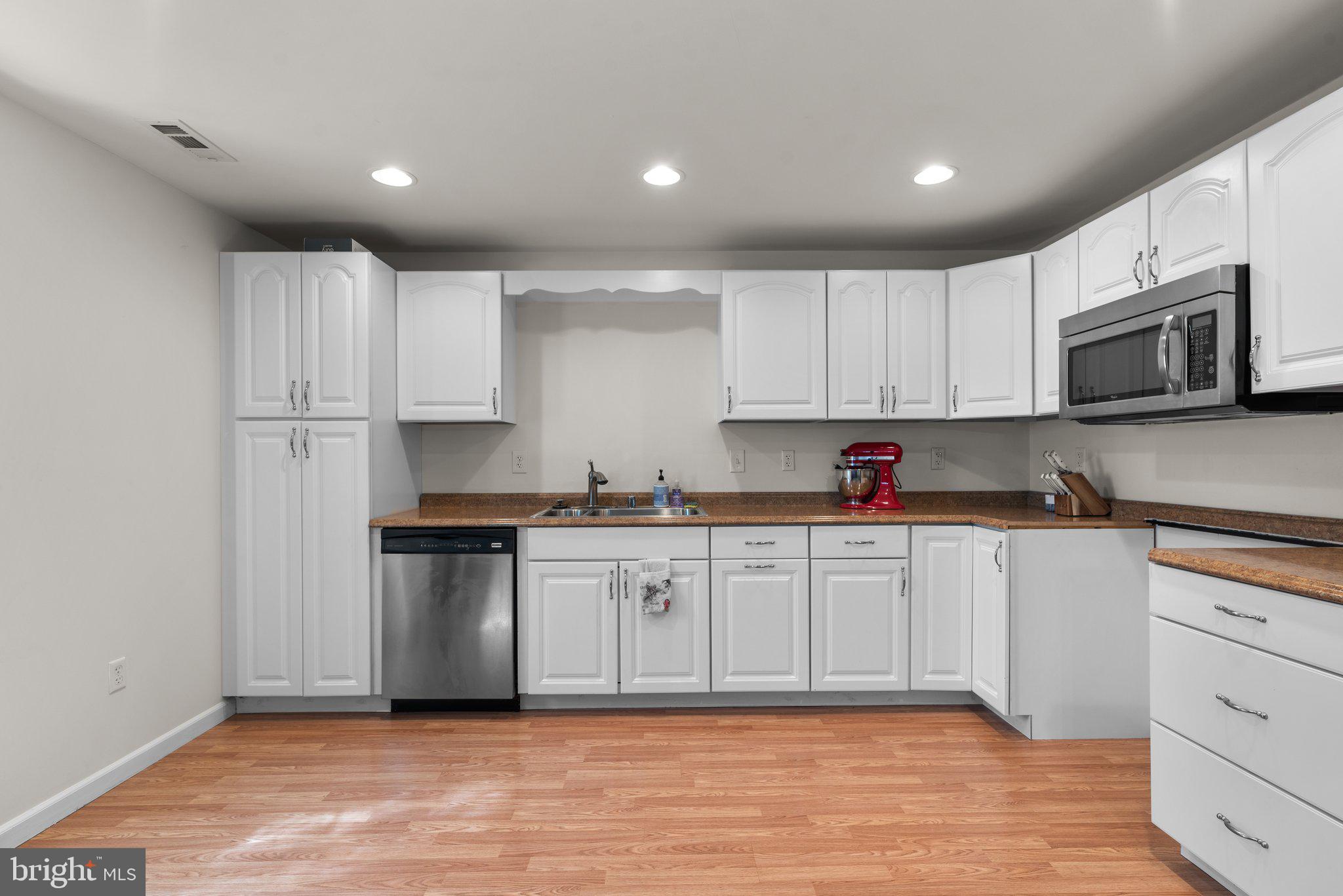 WESLEY WOODS - Residential