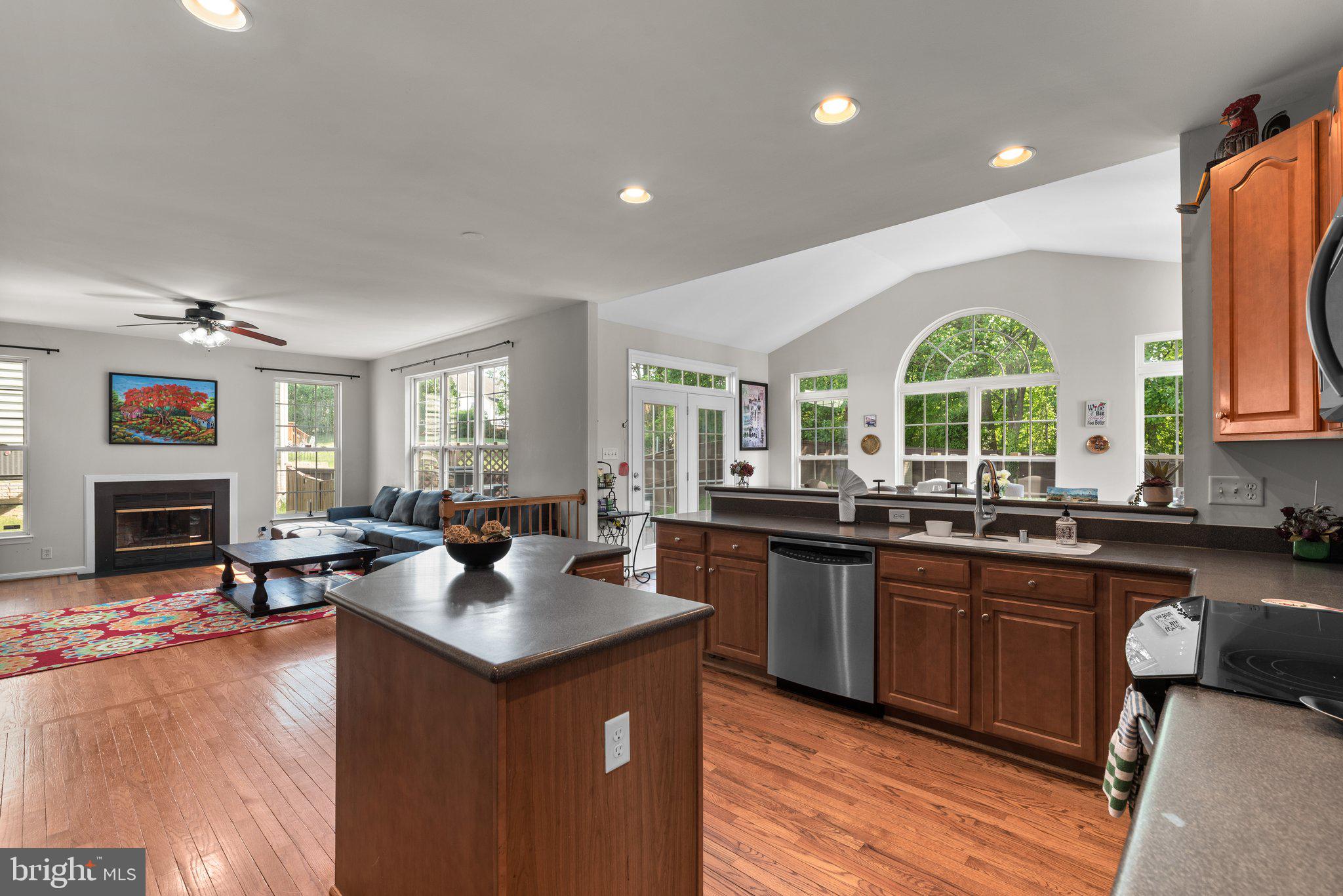 WESLEY WOODS - Residential