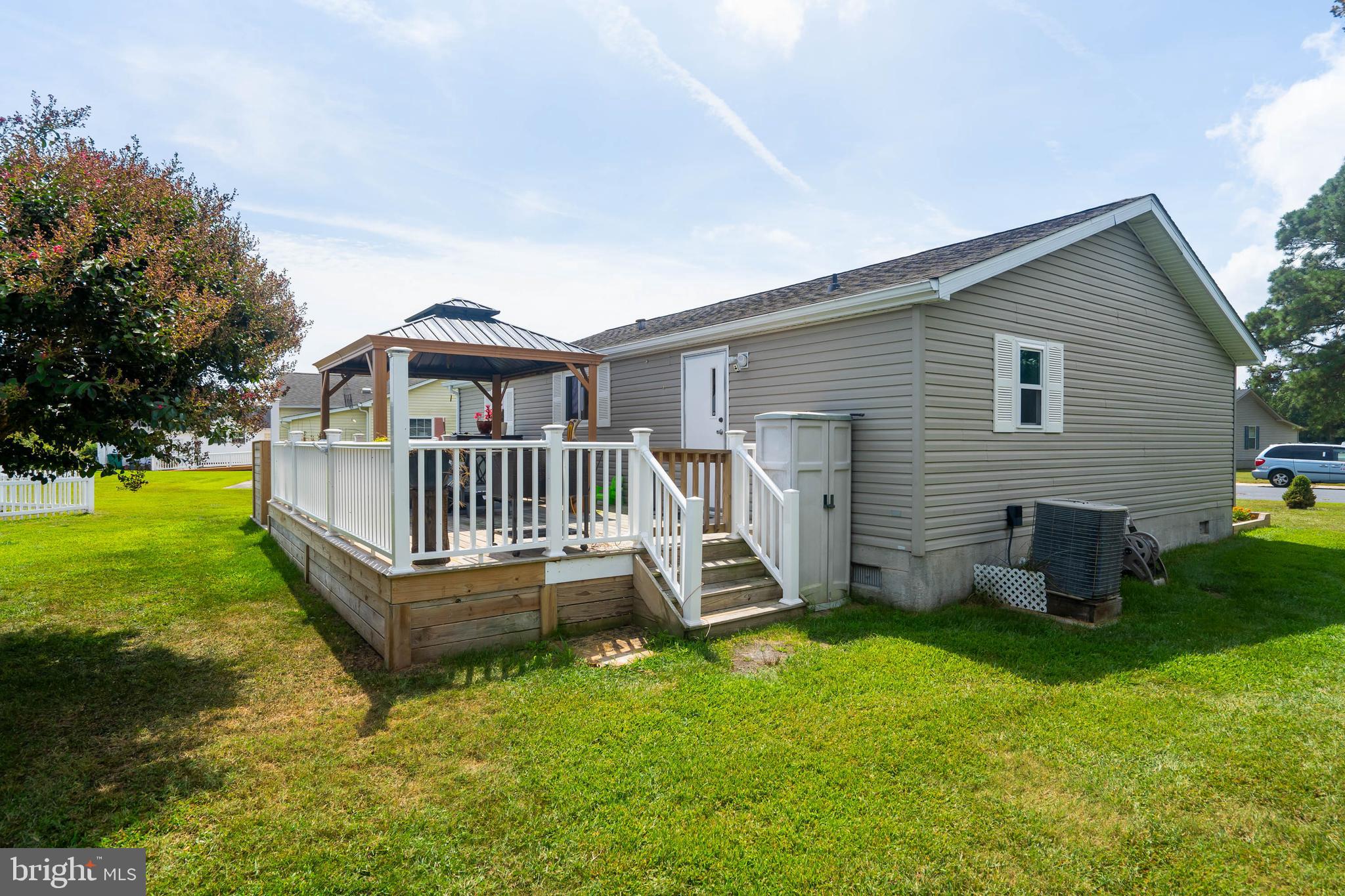 MYSTIC HARBOUR - Residential