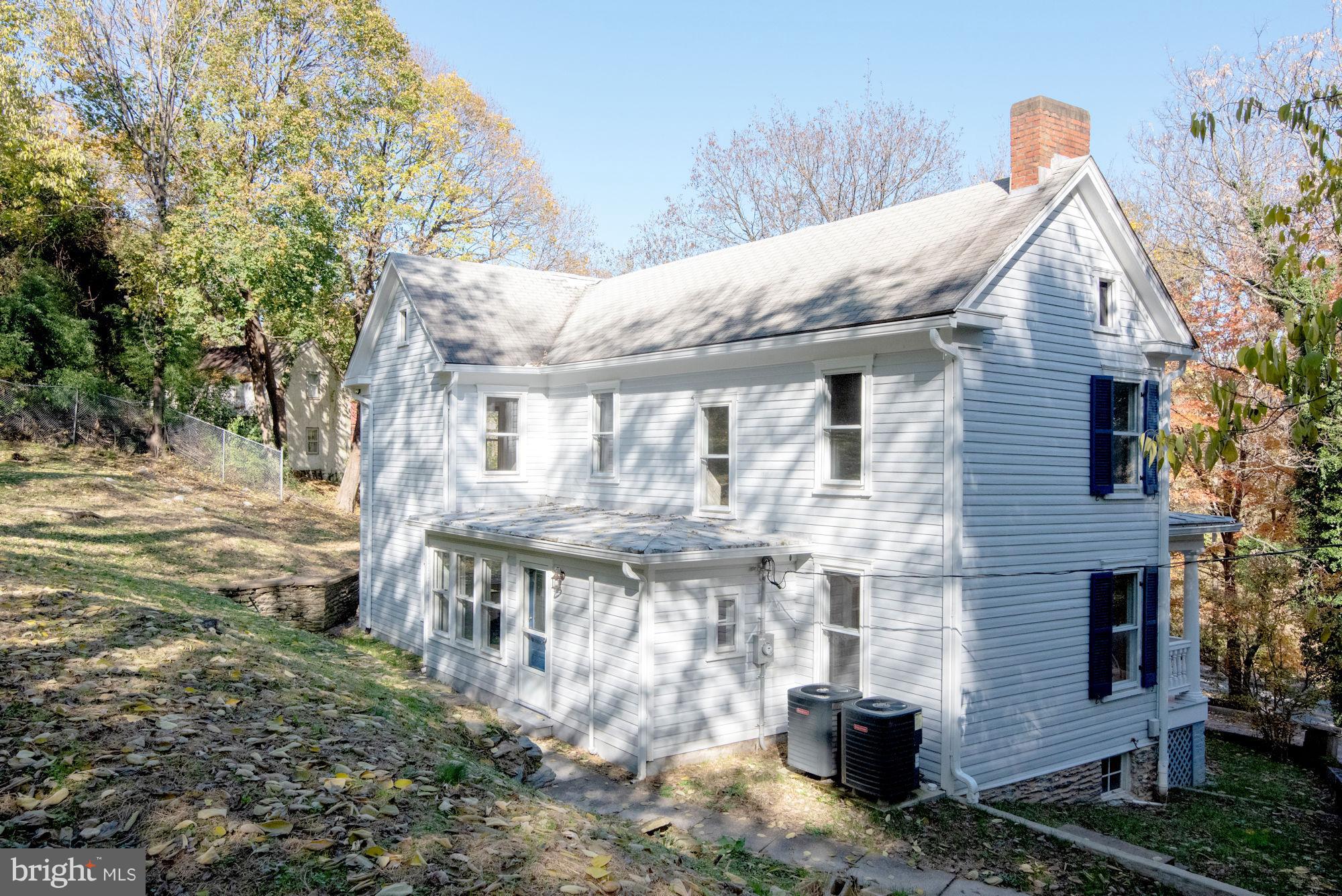 HARPERS FERRY CORPORATION - Residential Lease