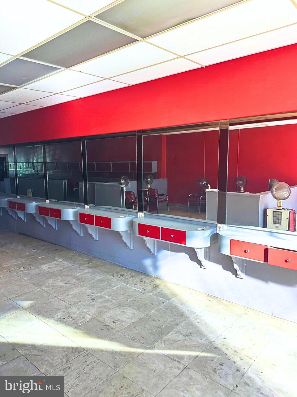 1564 EDGEWOOD AVENUE 4