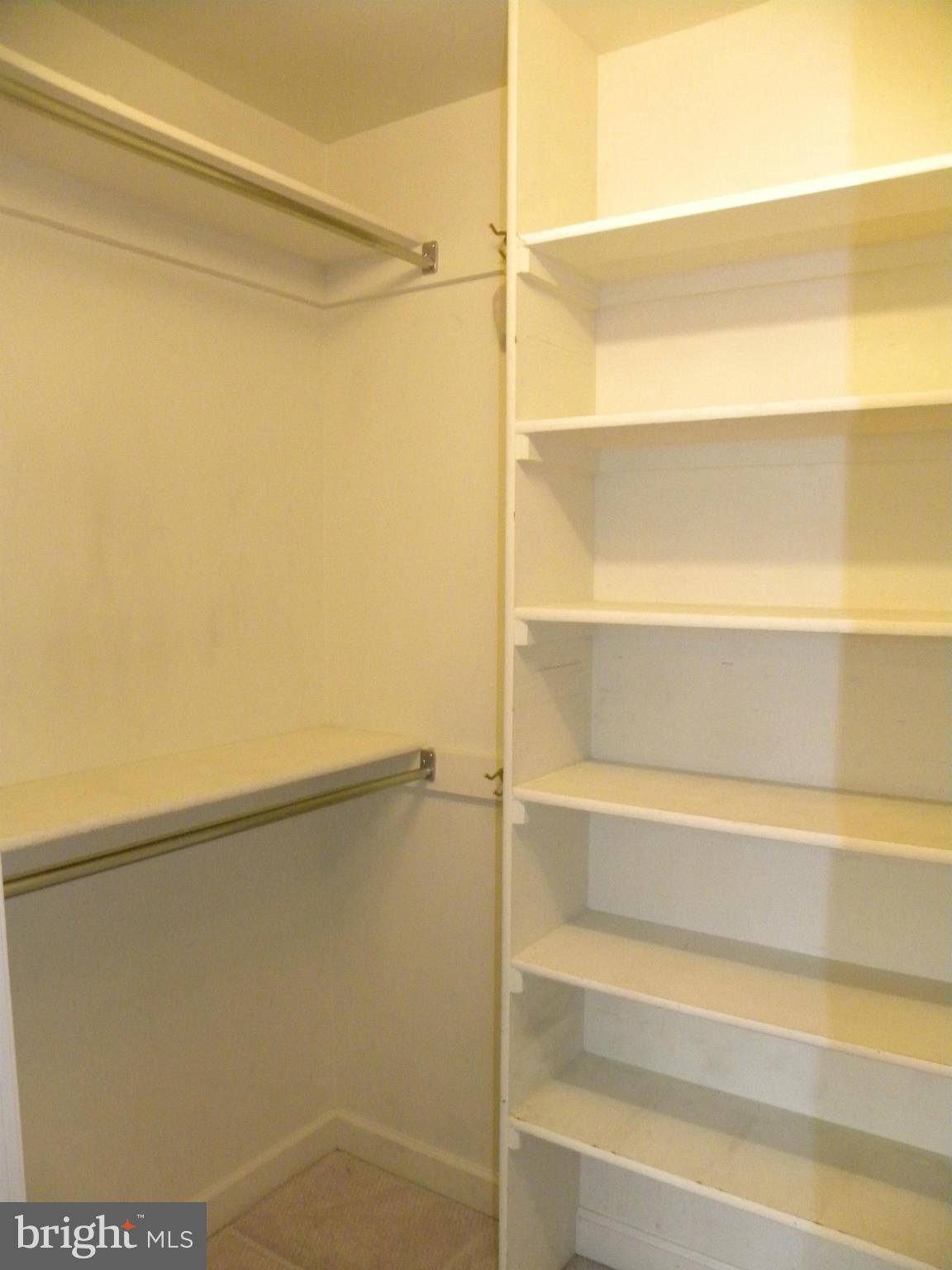 FALLS STATION - Residential Lease