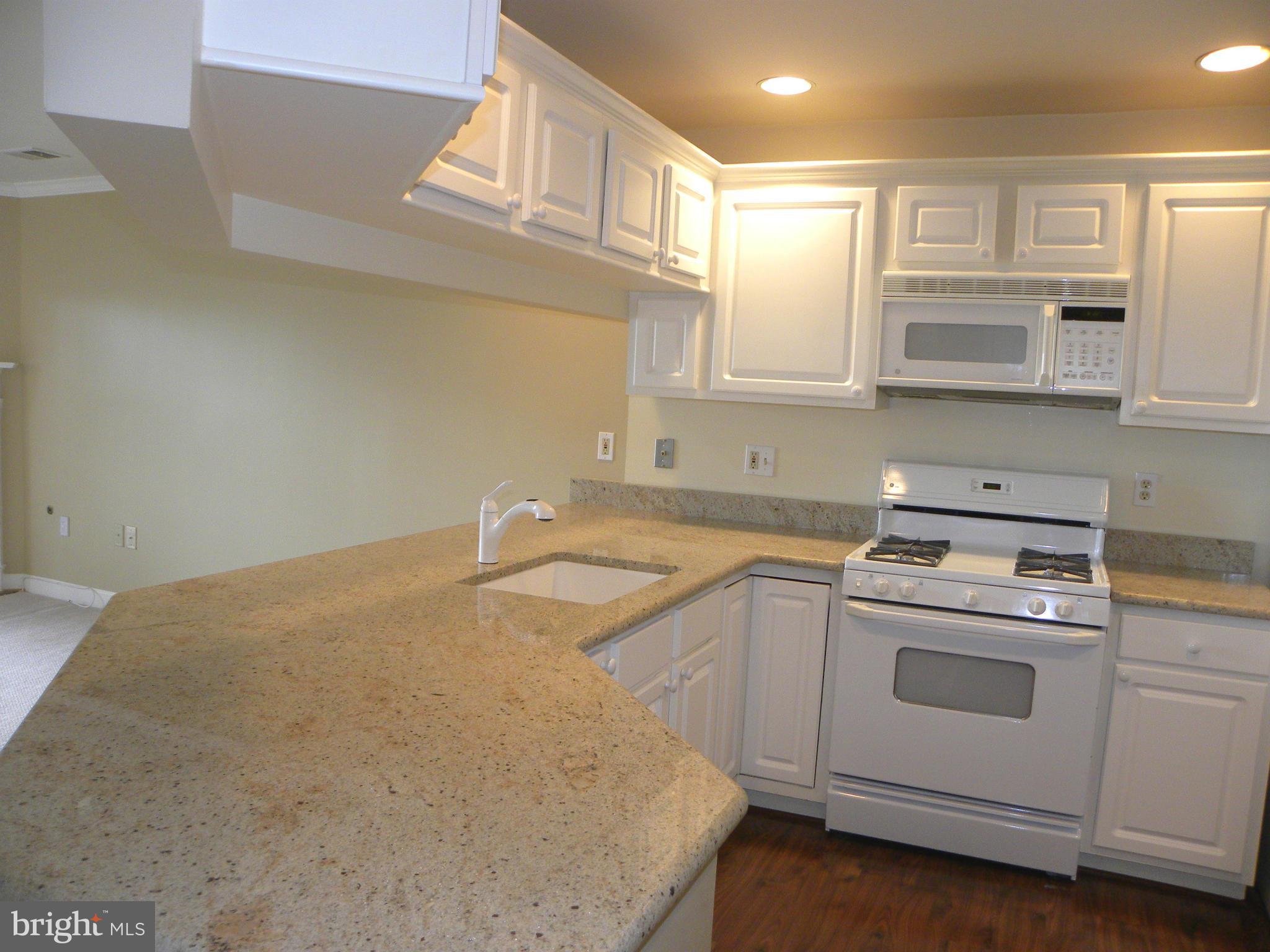 FALLS STATION - Residential Lease