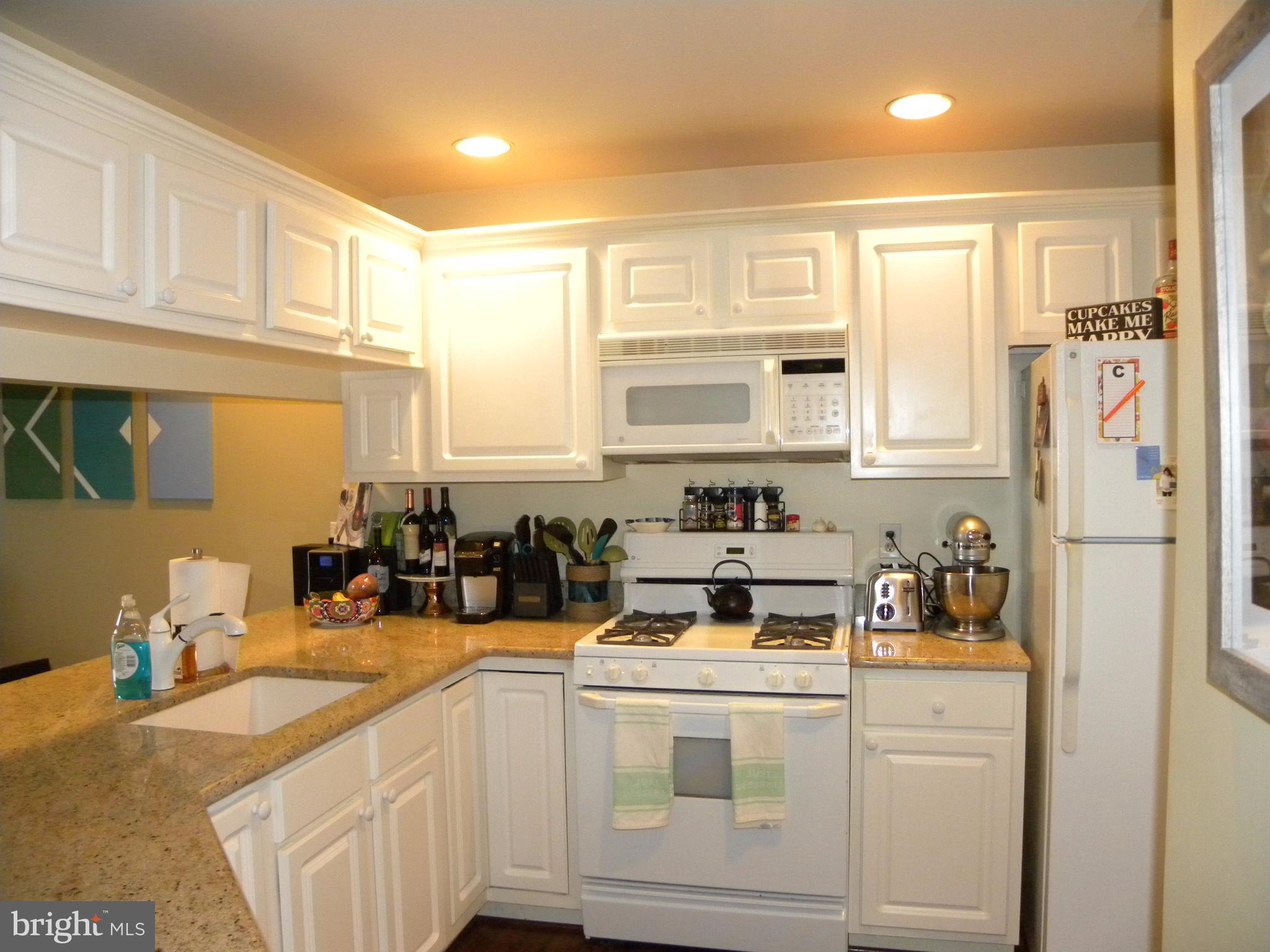 FALLS STATION - Residential Lease