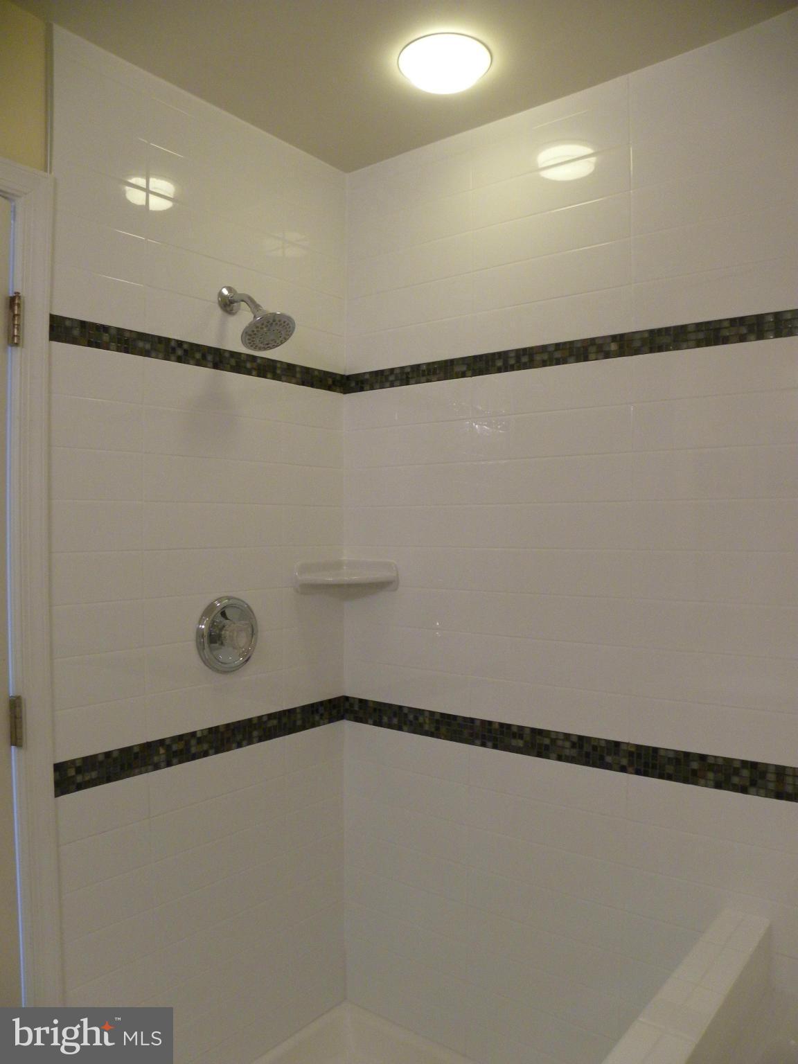 FALLS STATION - Residential Lease