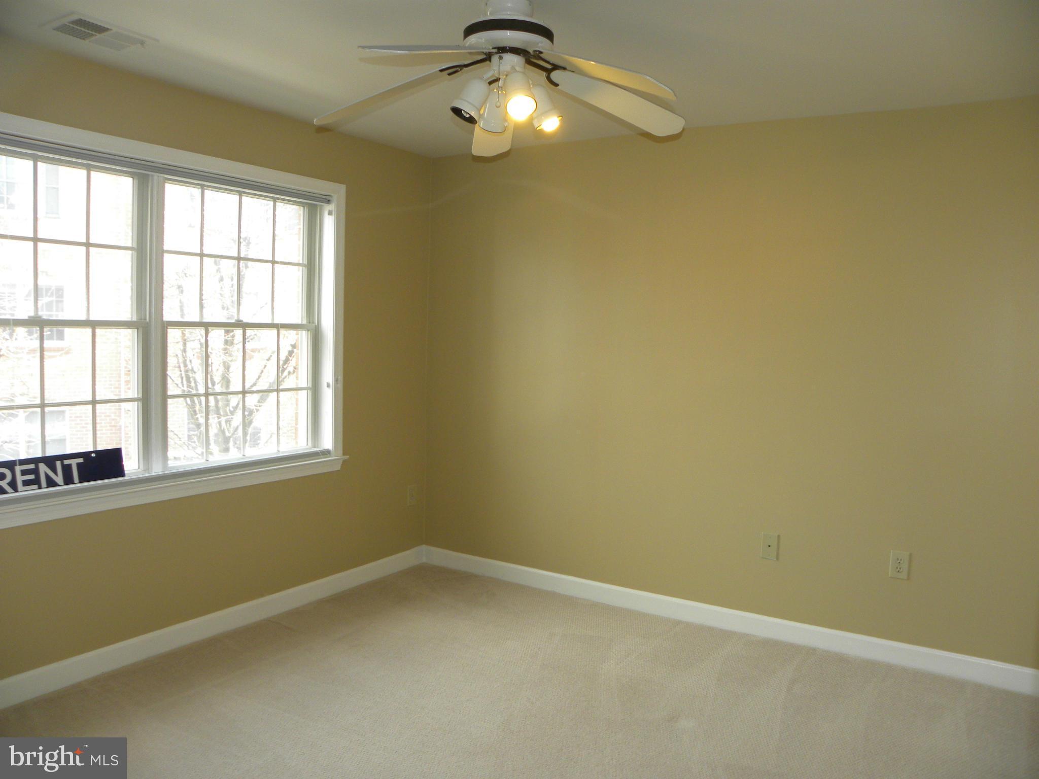 FALLS STATION - Residential Lease