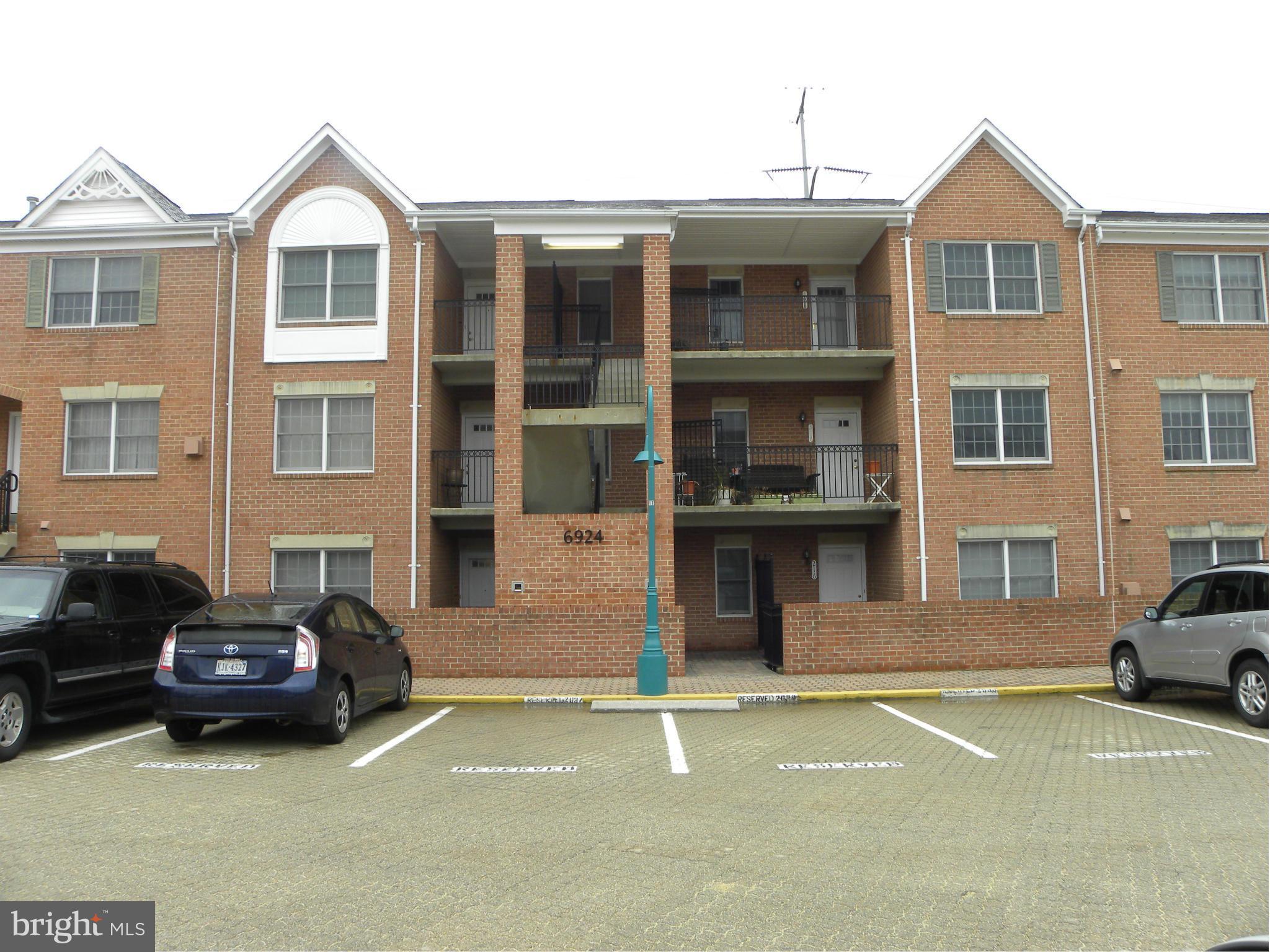 FALLS STATION - Residential Lease