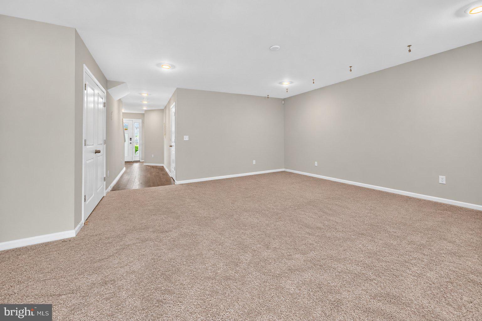 70 ROME WAY