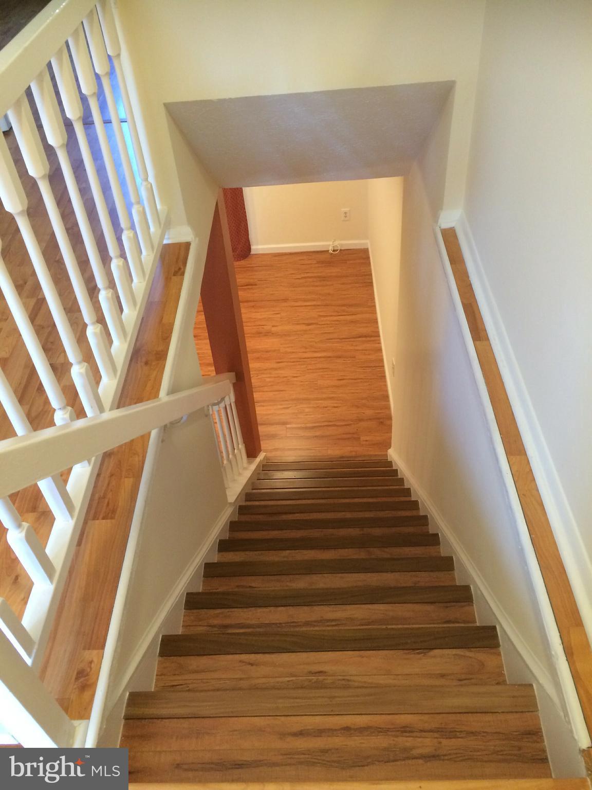 GUNNERS LAKE VILLAGE - Residential Lease