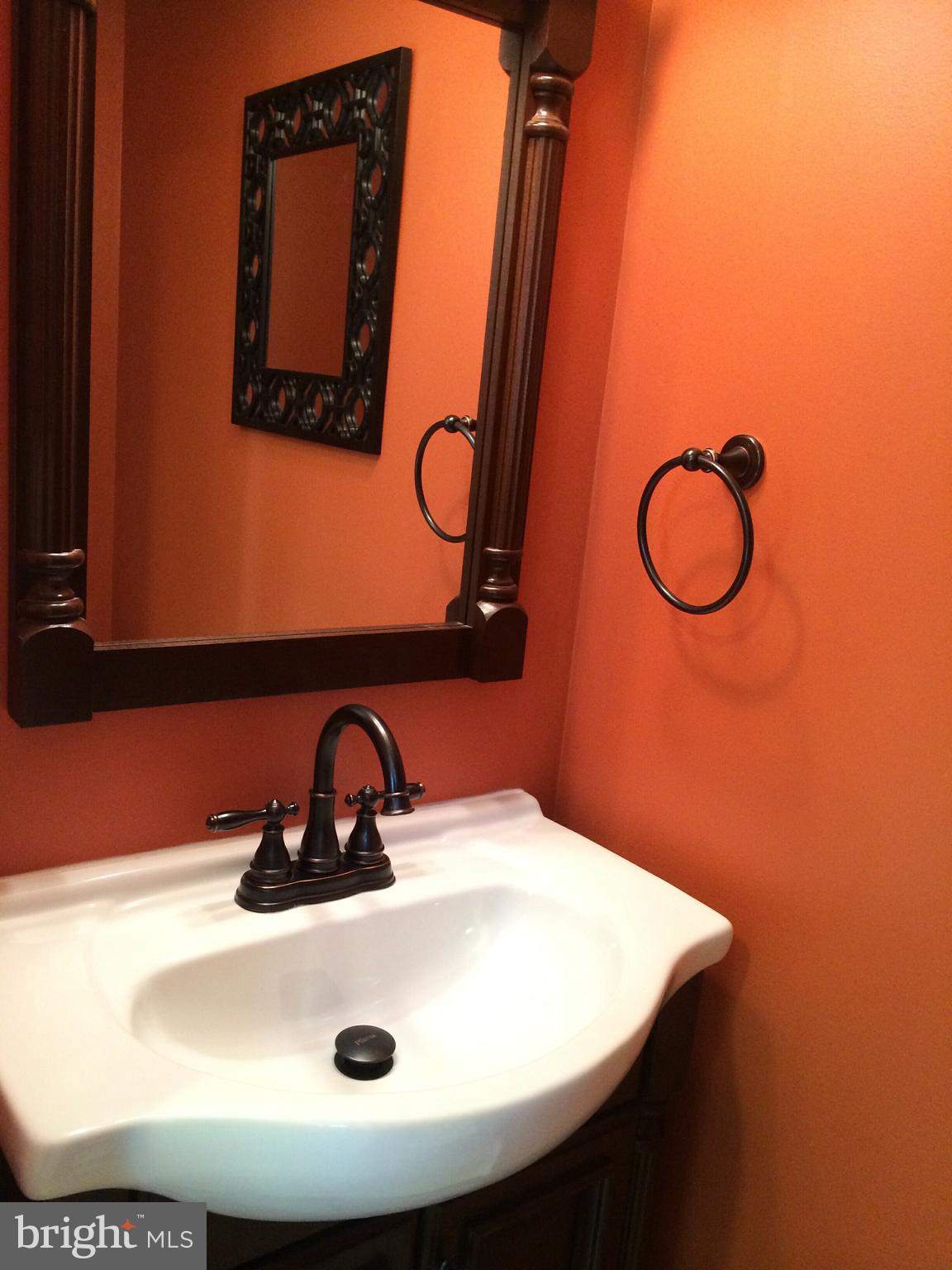 GUNNERS LAKE VILLAGE - Residential Lease