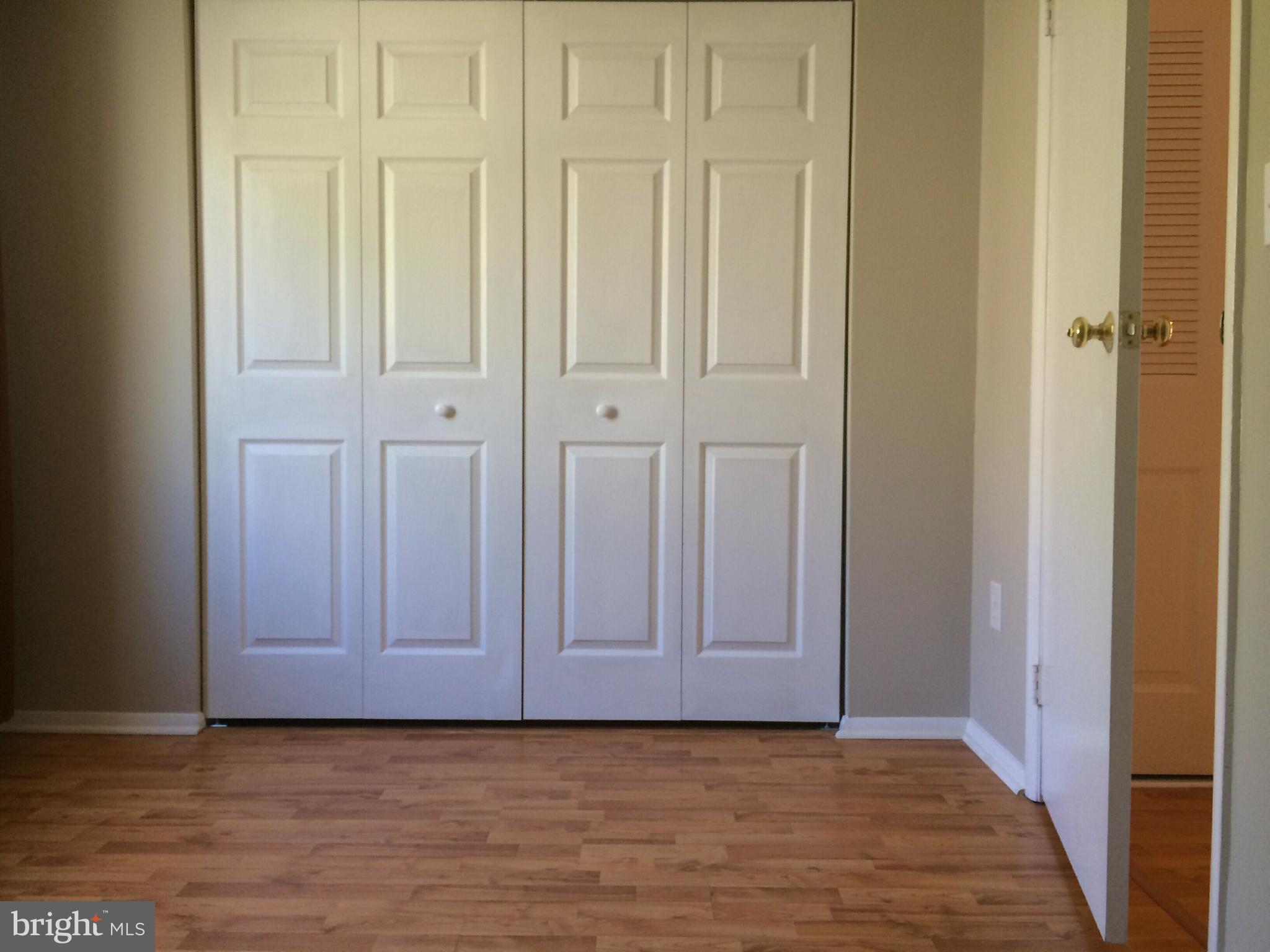 GUNNERS LAKE VILLAGE - Residential Lease