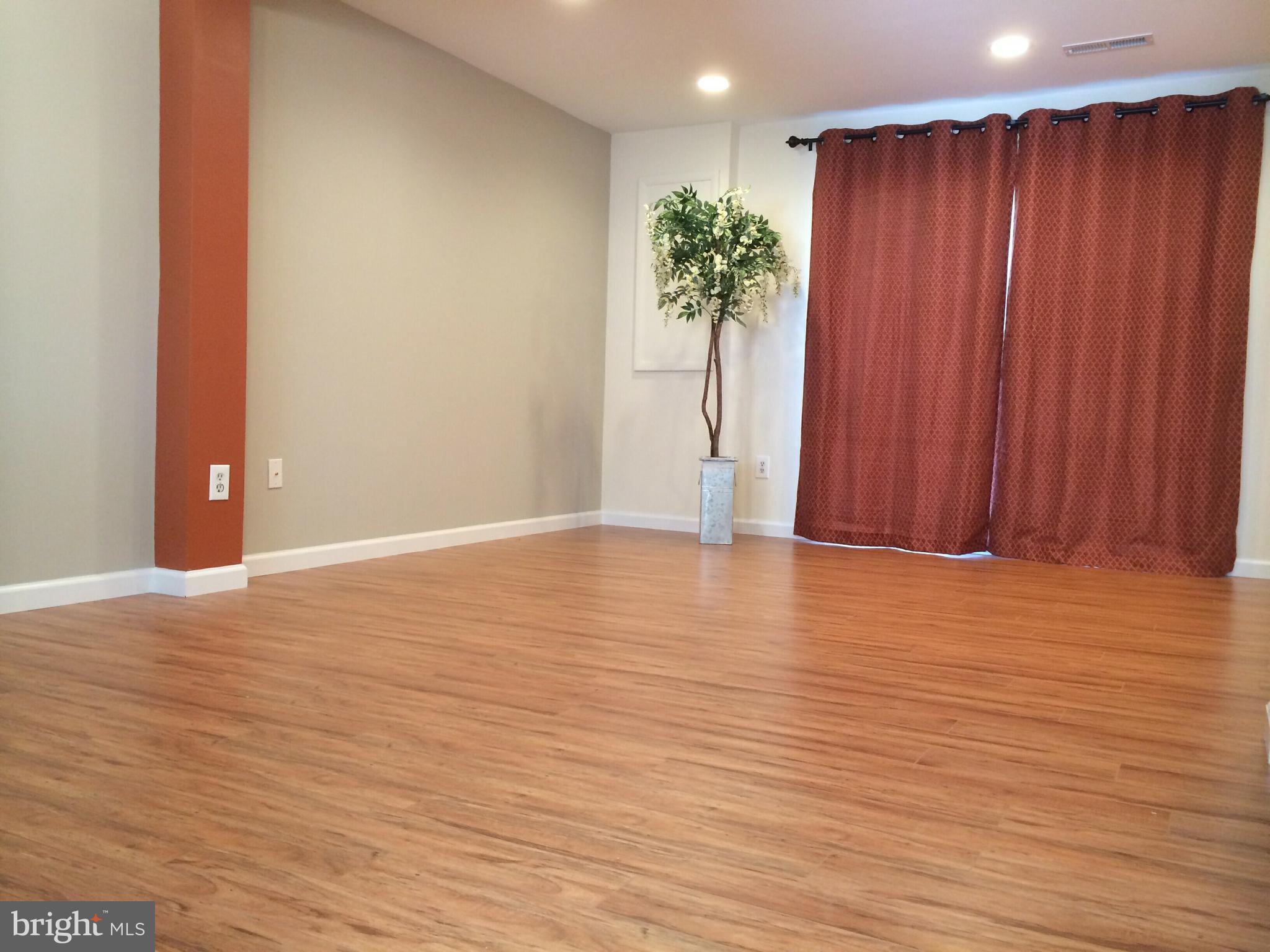 GUNNERS LAKE VILLAGE - Residential Lease