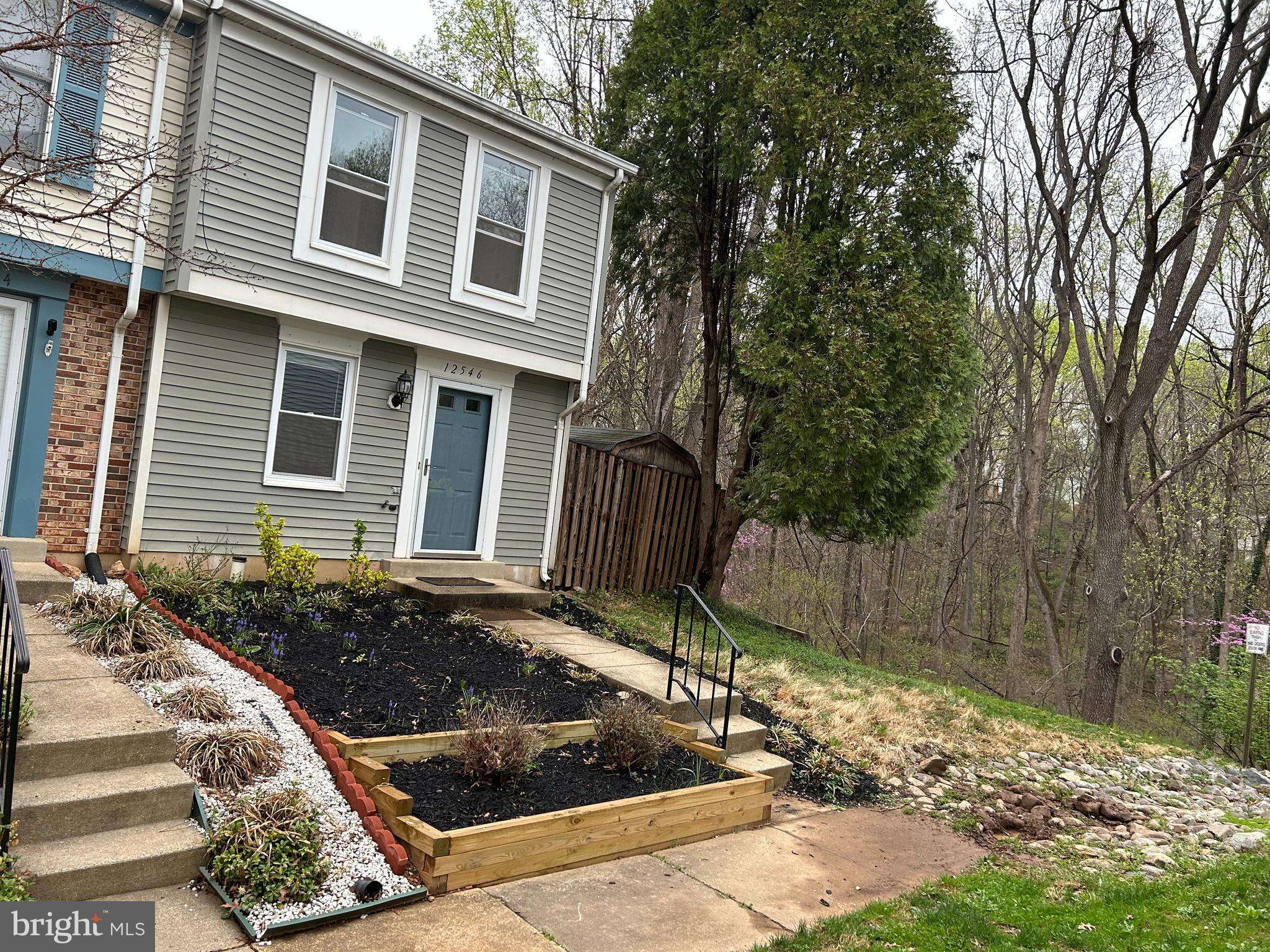 GUNNERS LAKE VILLAGE - Residential Lease