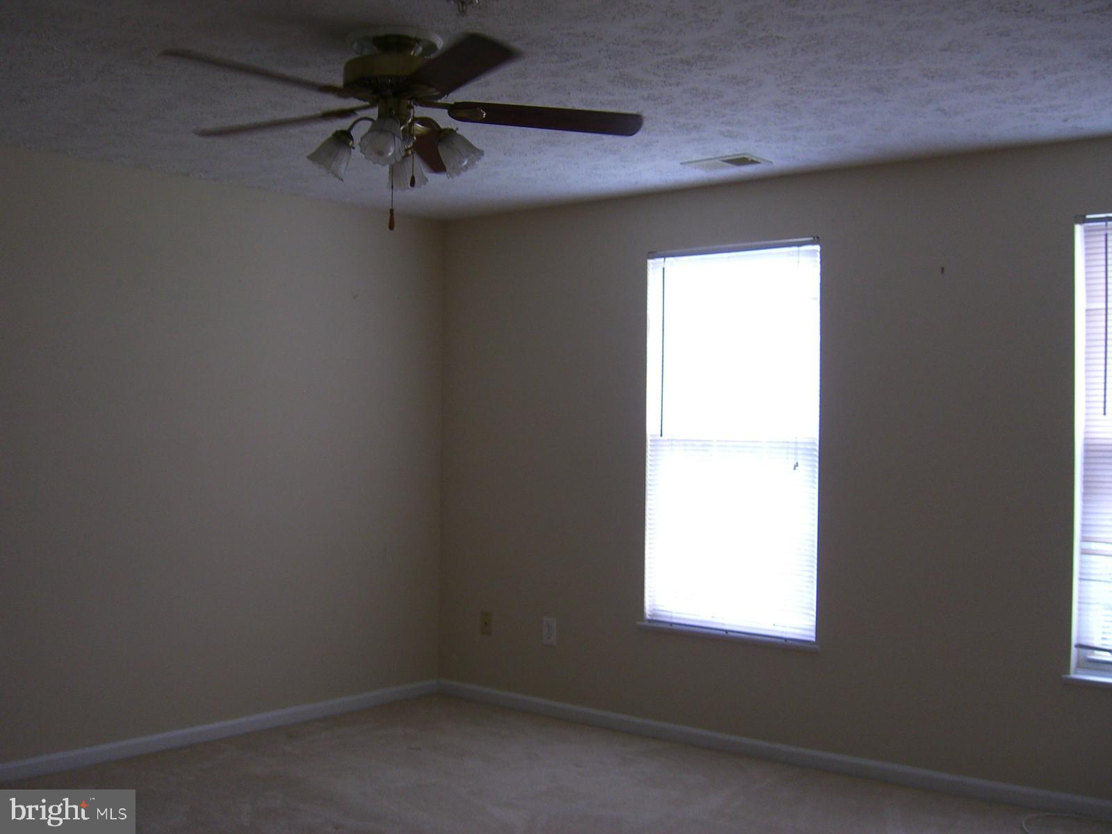 CHESTNUT GABLE - Residential Lease