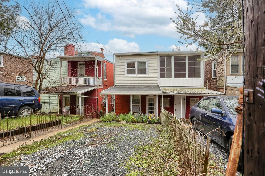 Photo of 439 Fremont Street, Lancaster, PA 17603 (MLS # PALA2049062)