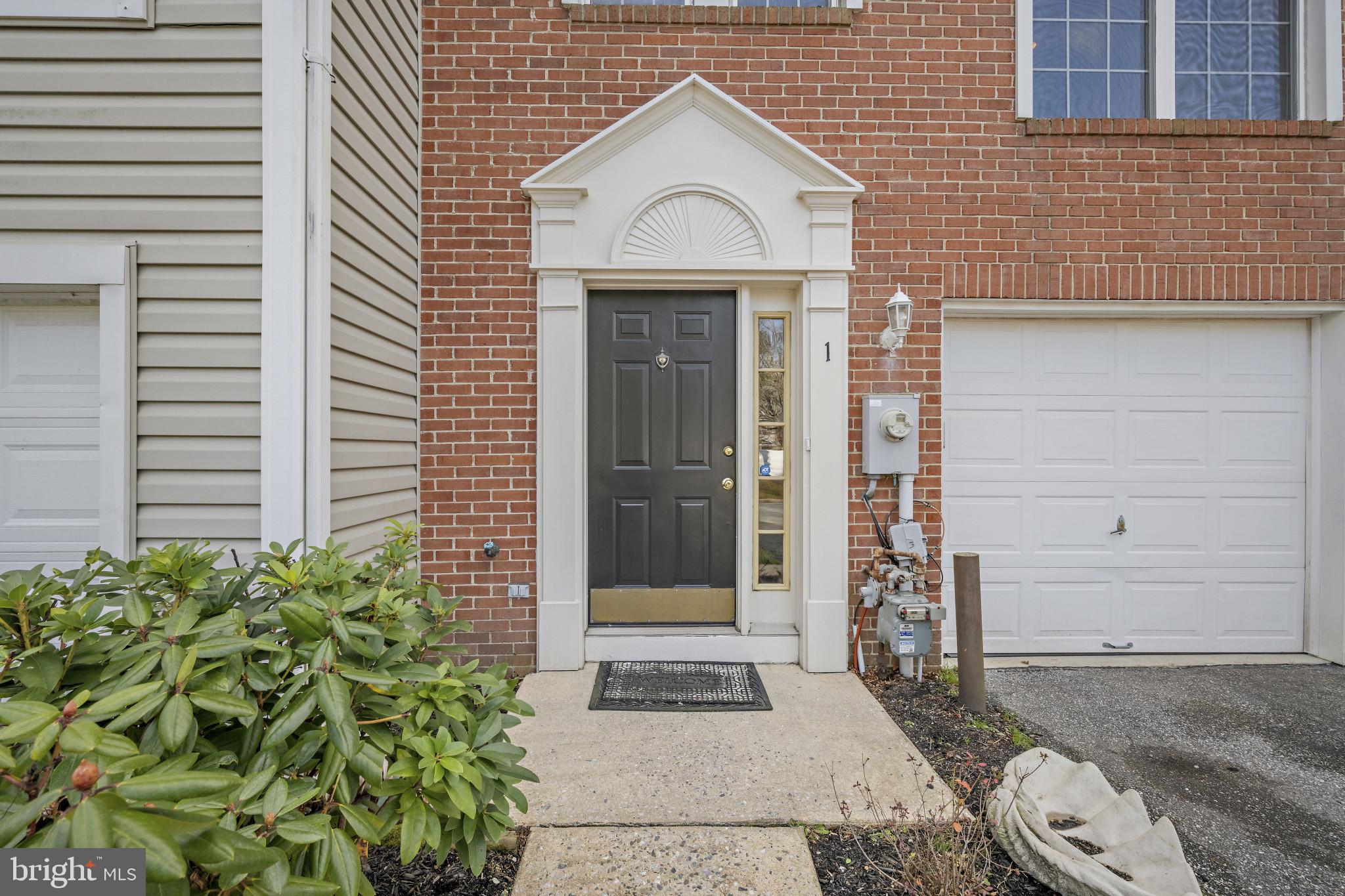 SUBURBIA - Residential