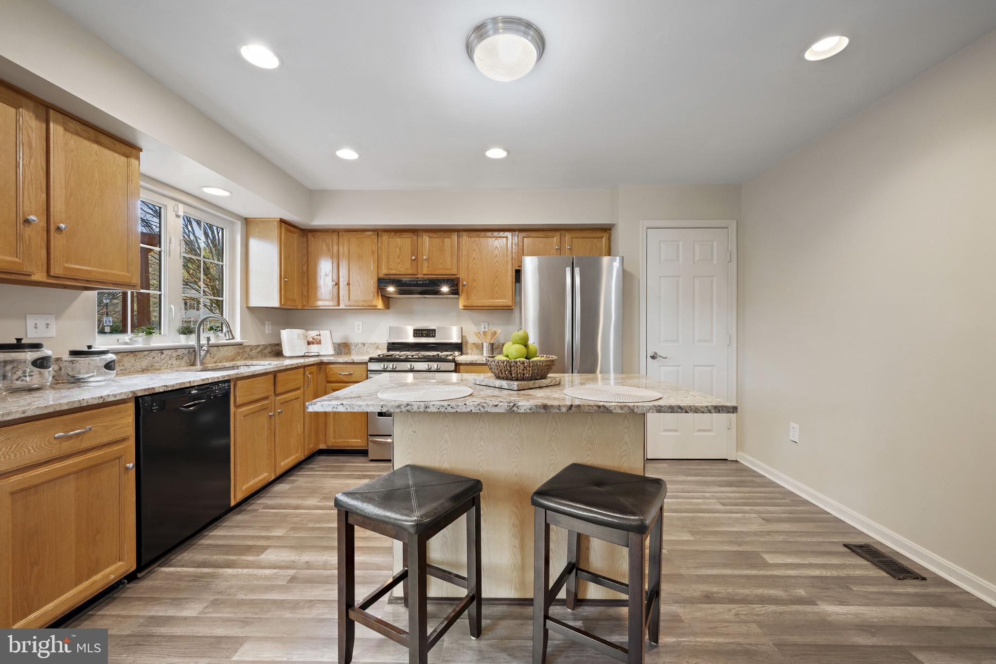 SUBURBIA - Residential