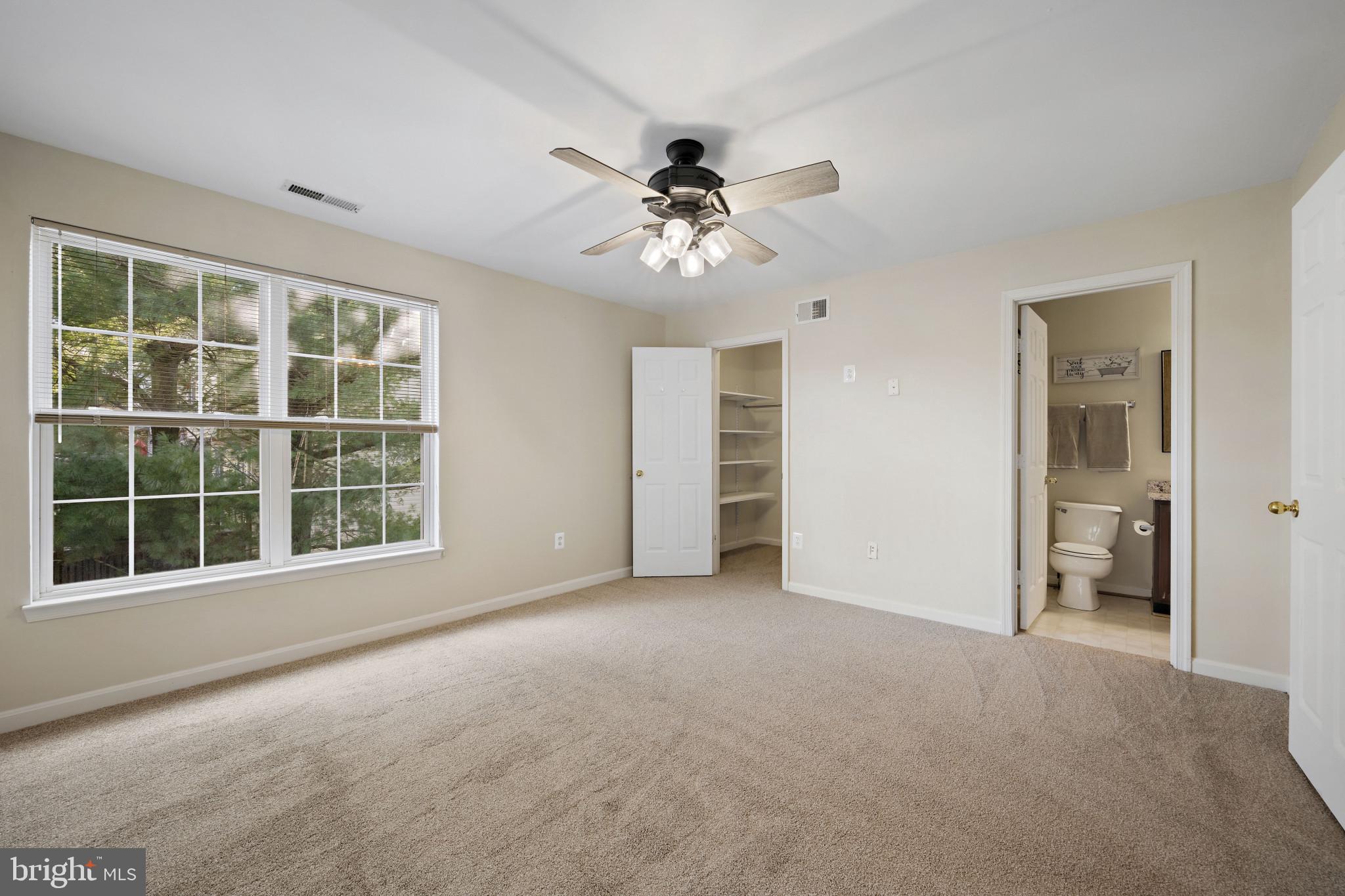 SUBURBIA - Residential