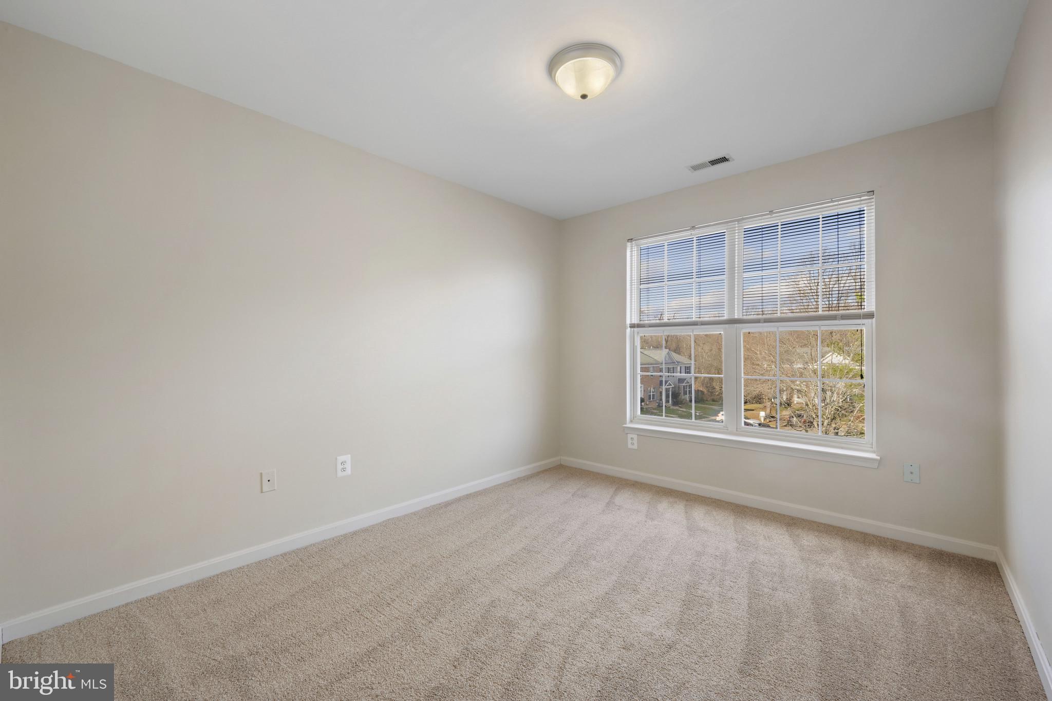 SUBURBIA - Residential