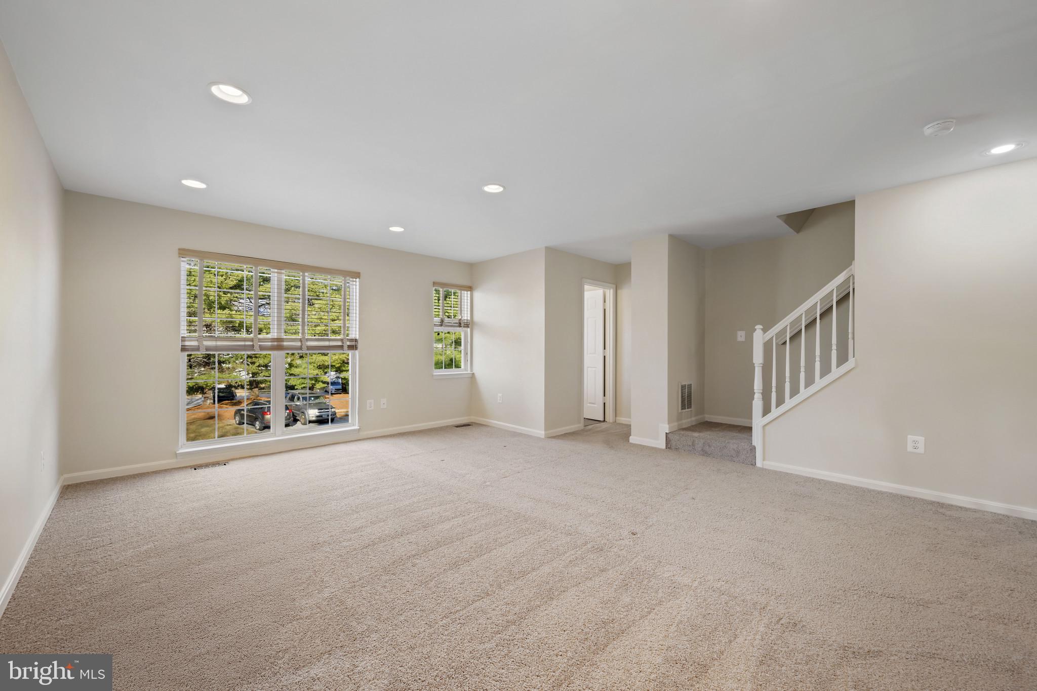 SUBURBIA - Residential