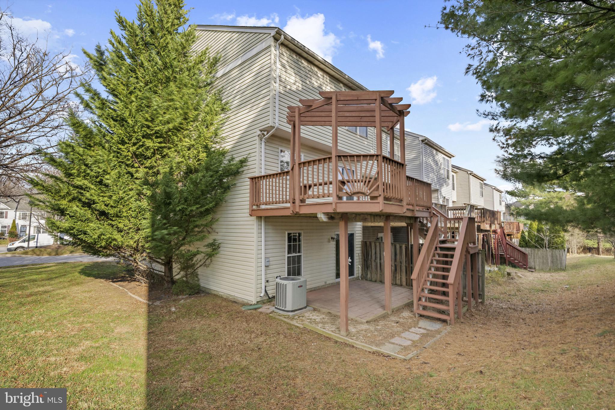 SUBURBIA - Residential