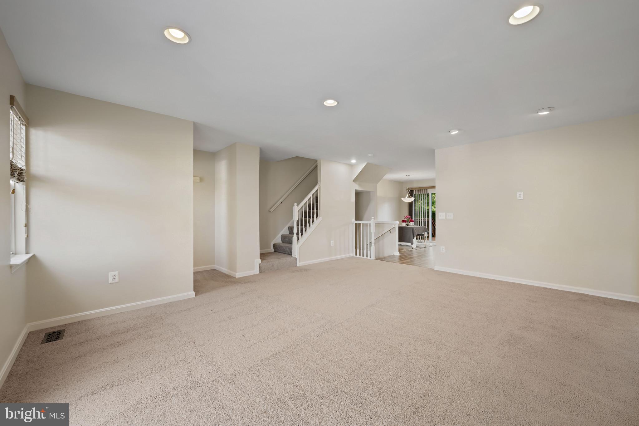 SUBURBIA - Residential