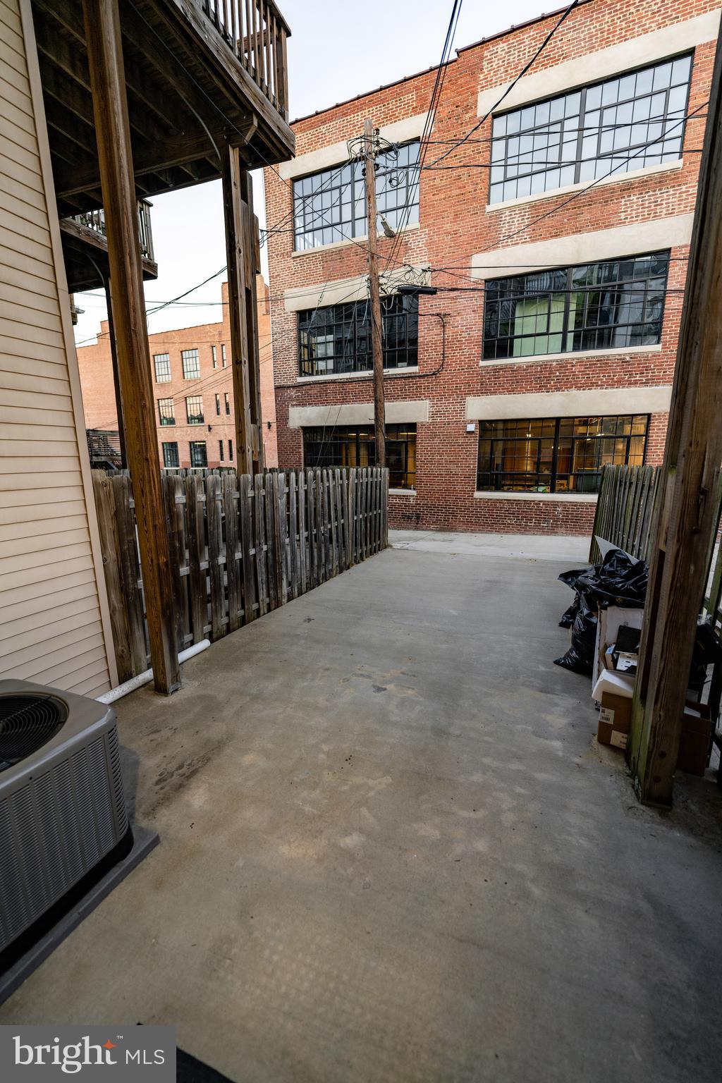 FEDERAL HILL HISTORIC DISTRICT - Residential Lease