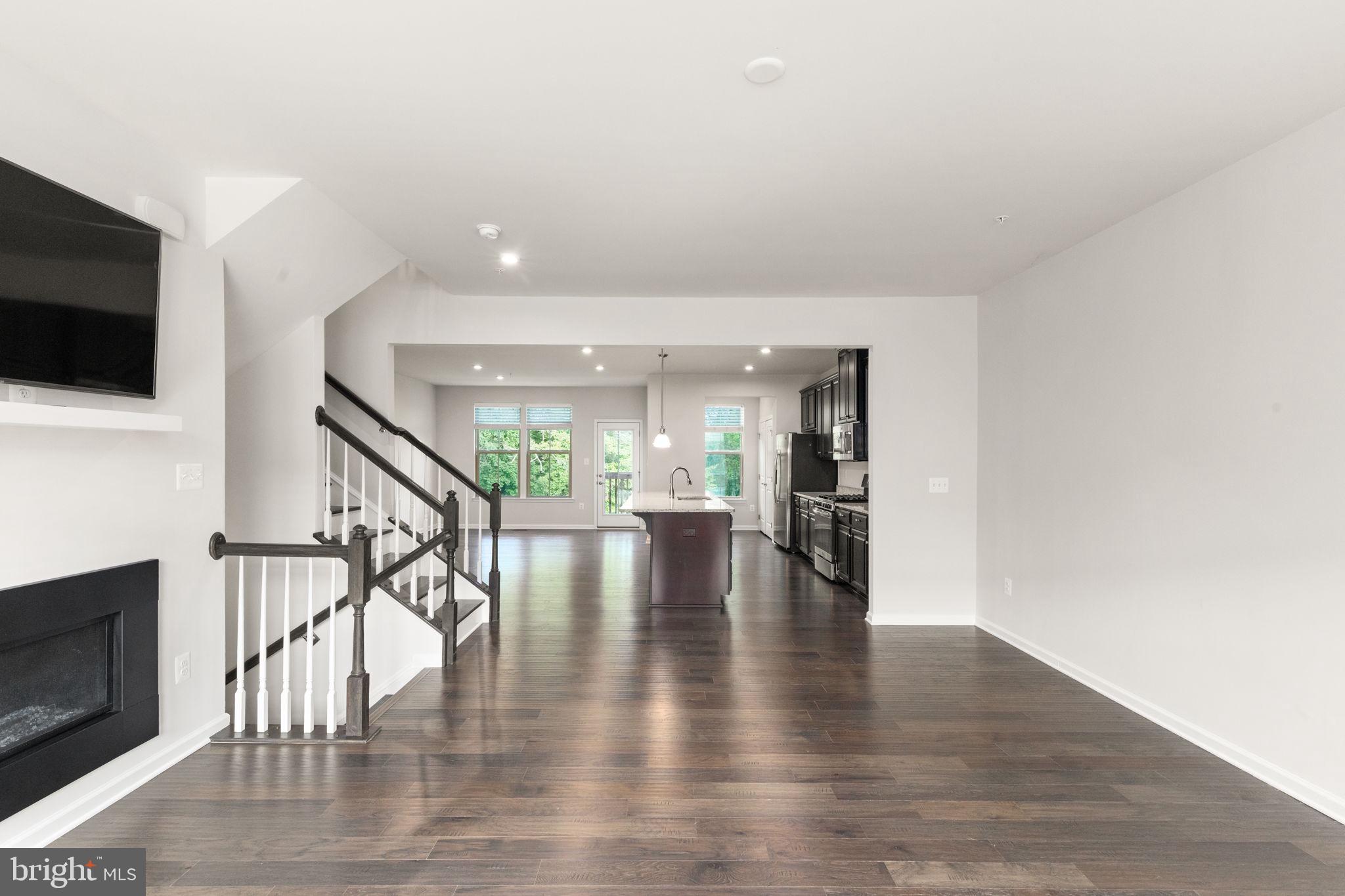 8333 KIPPIS ROAD