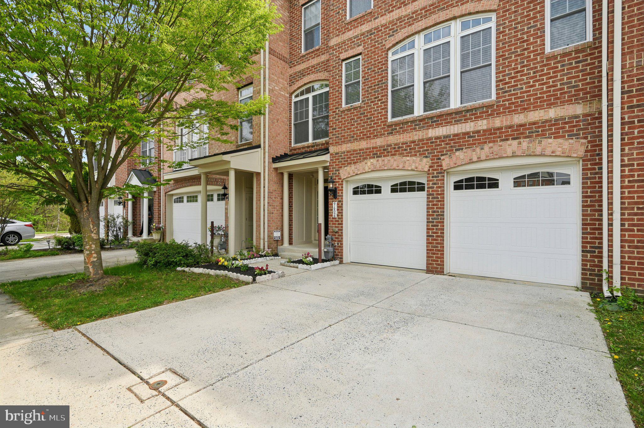 9606 SILKEN LEAF COURT