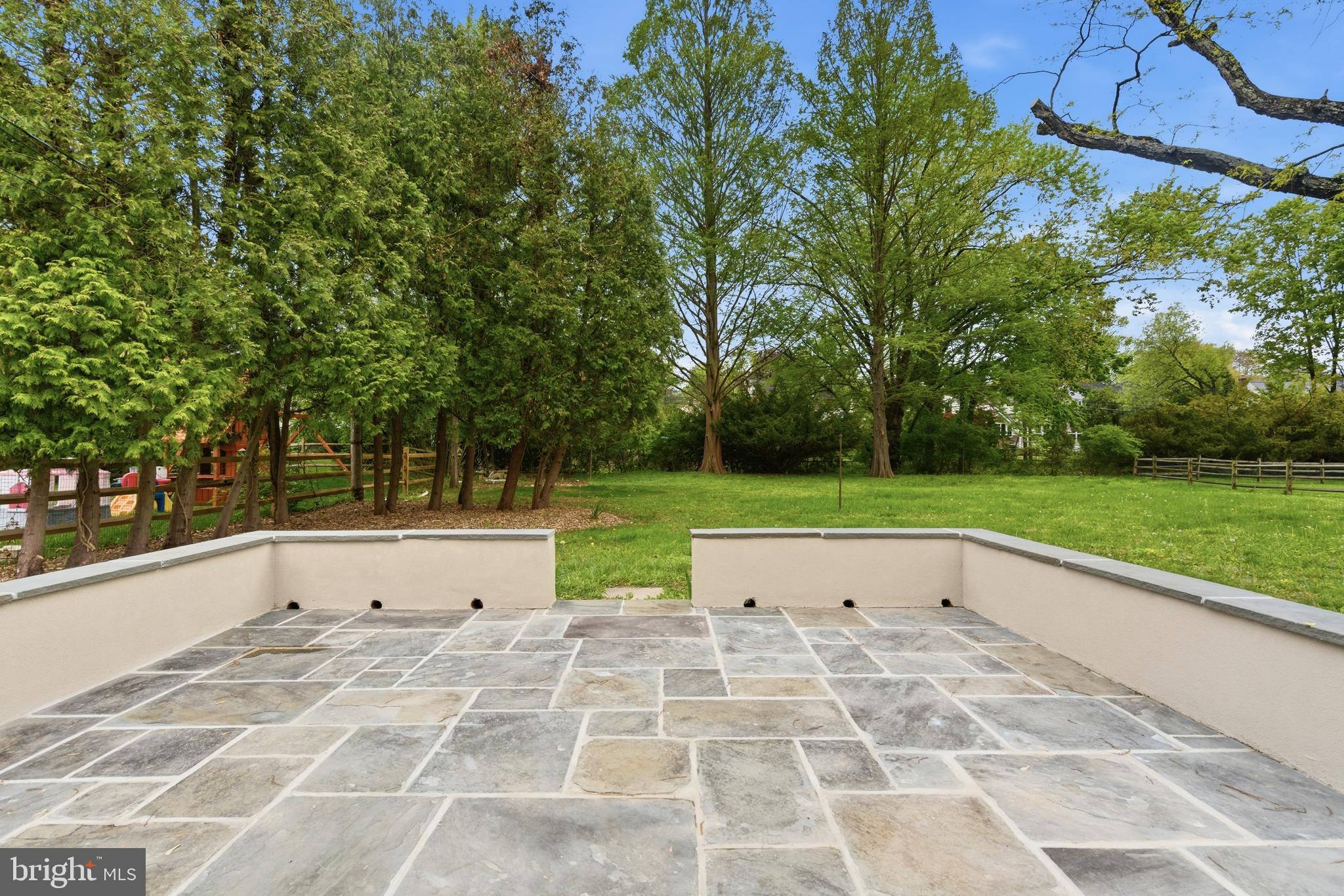 CHESNEY DOWNS - Residential