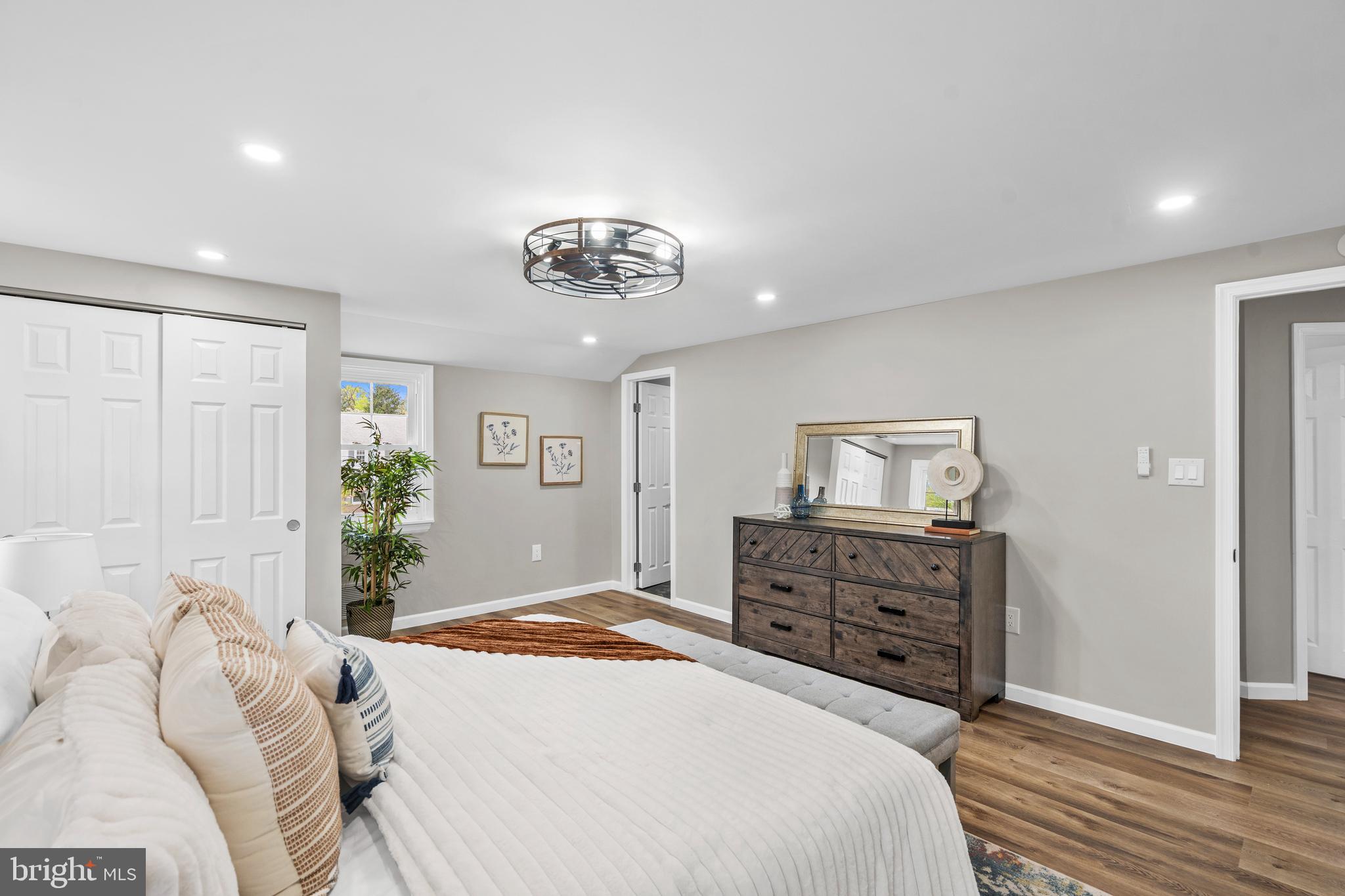 CHESNEY DOWNS - Residential