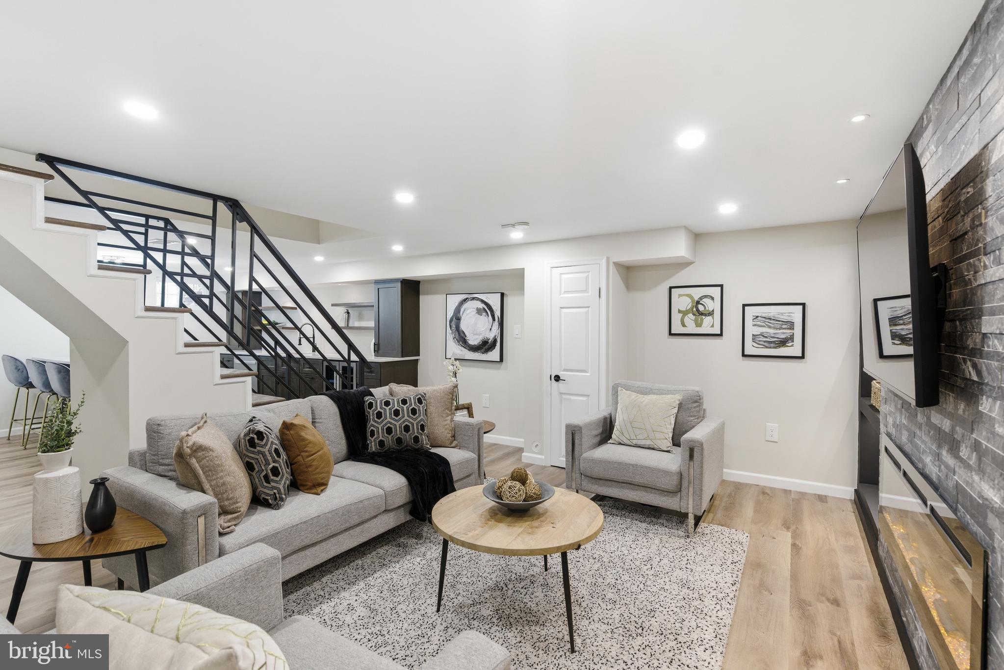 CHESNEY DOWNS - Residential