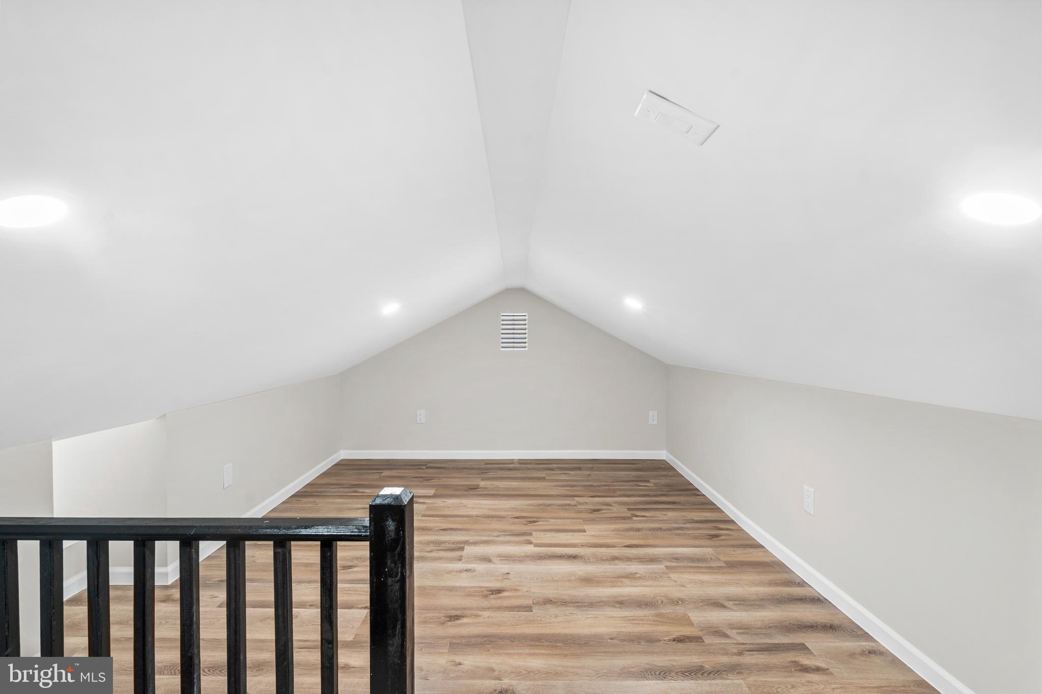 CHESNEY DOWNS - Residential
