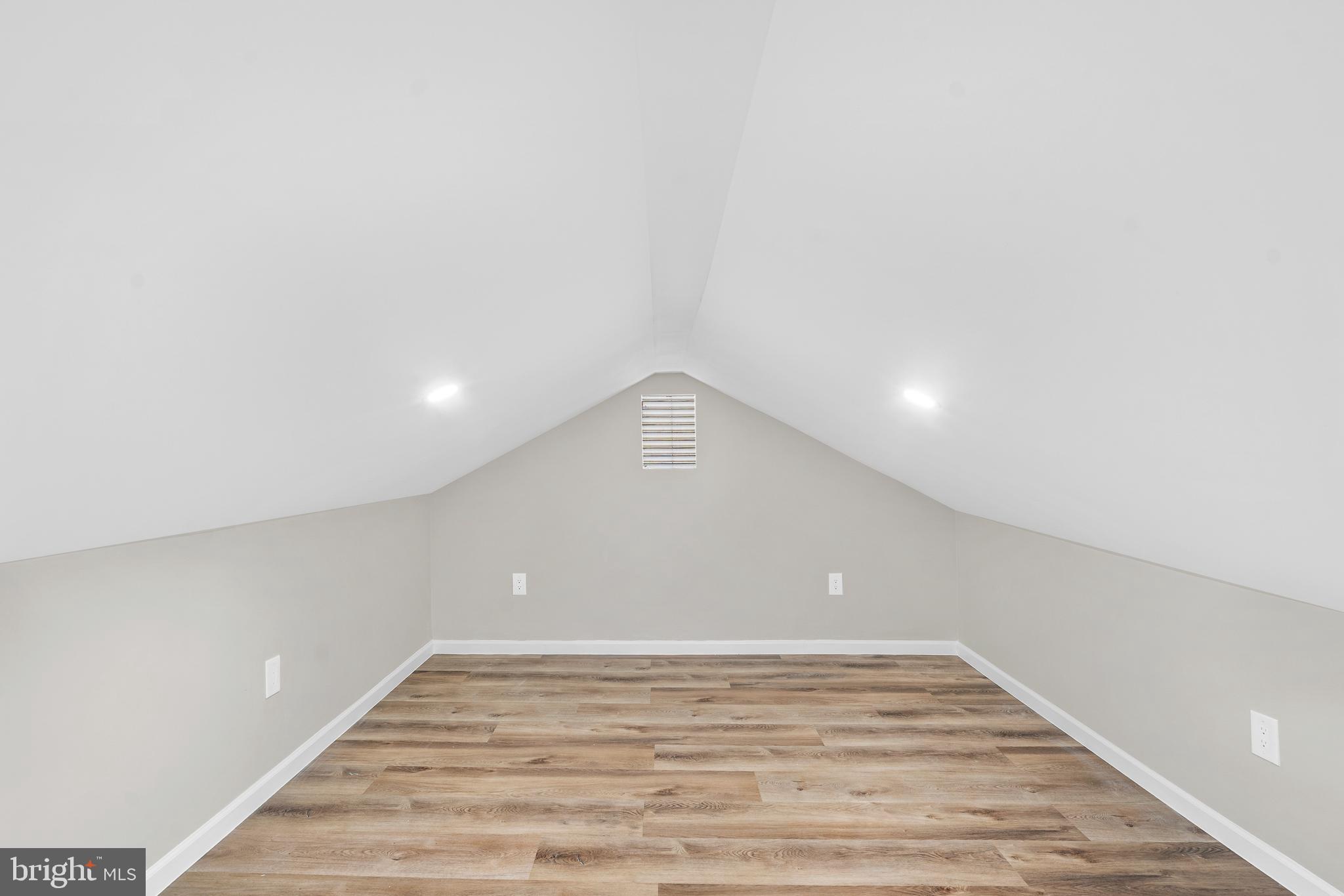 CHESNEY DOWNS - Residential
