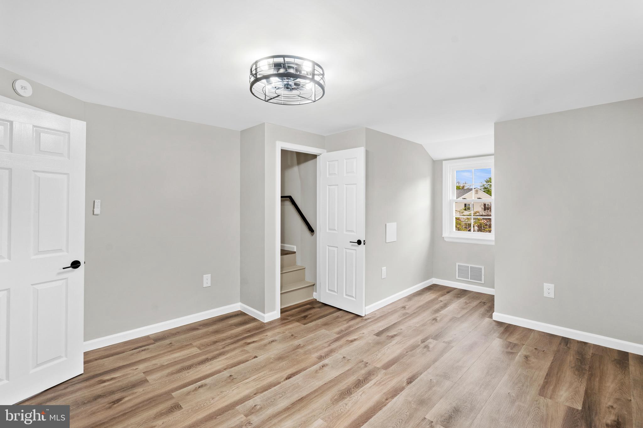 CHESNEY DOWNS - Residential