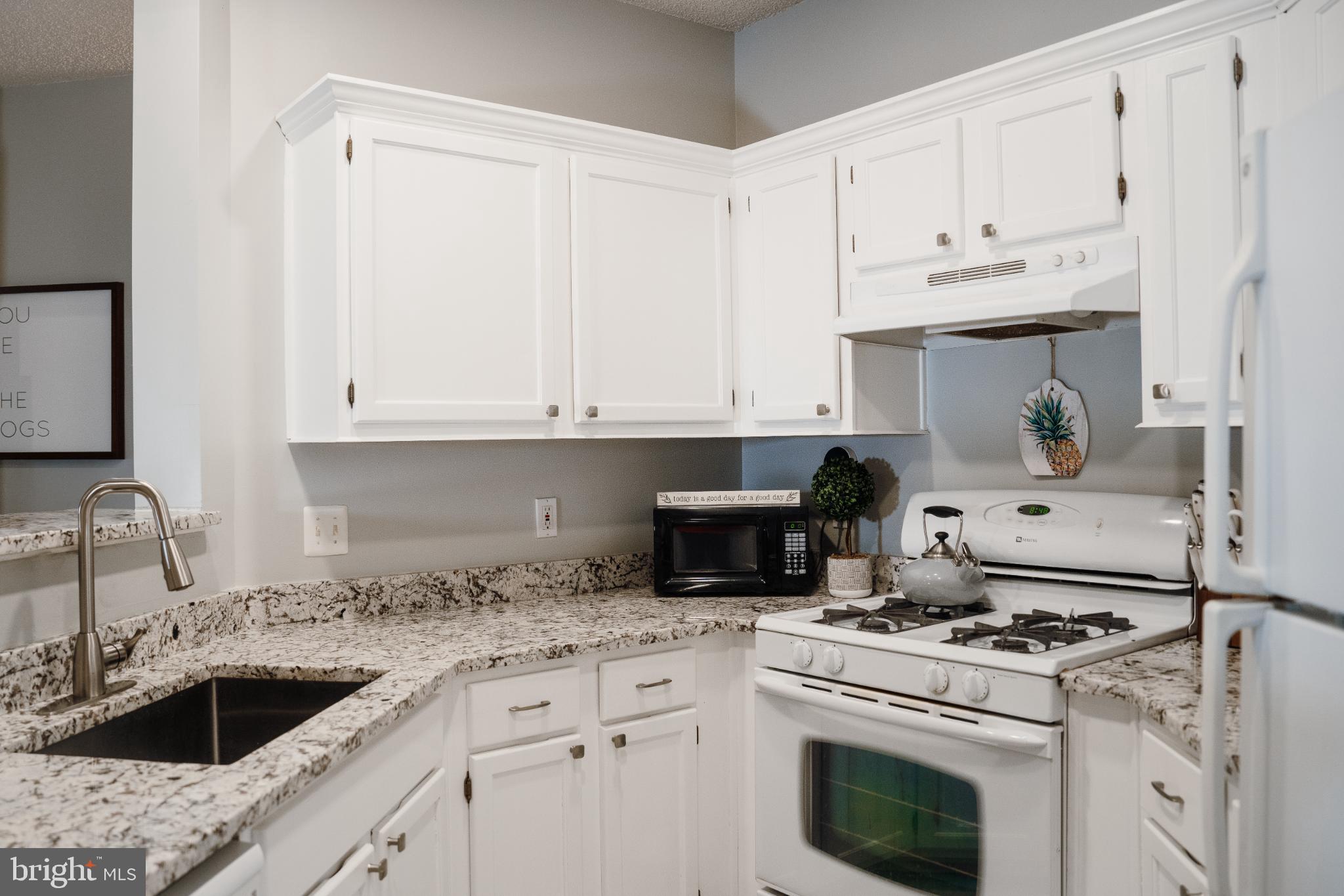 STONECROFT CONDO - Residential Lease